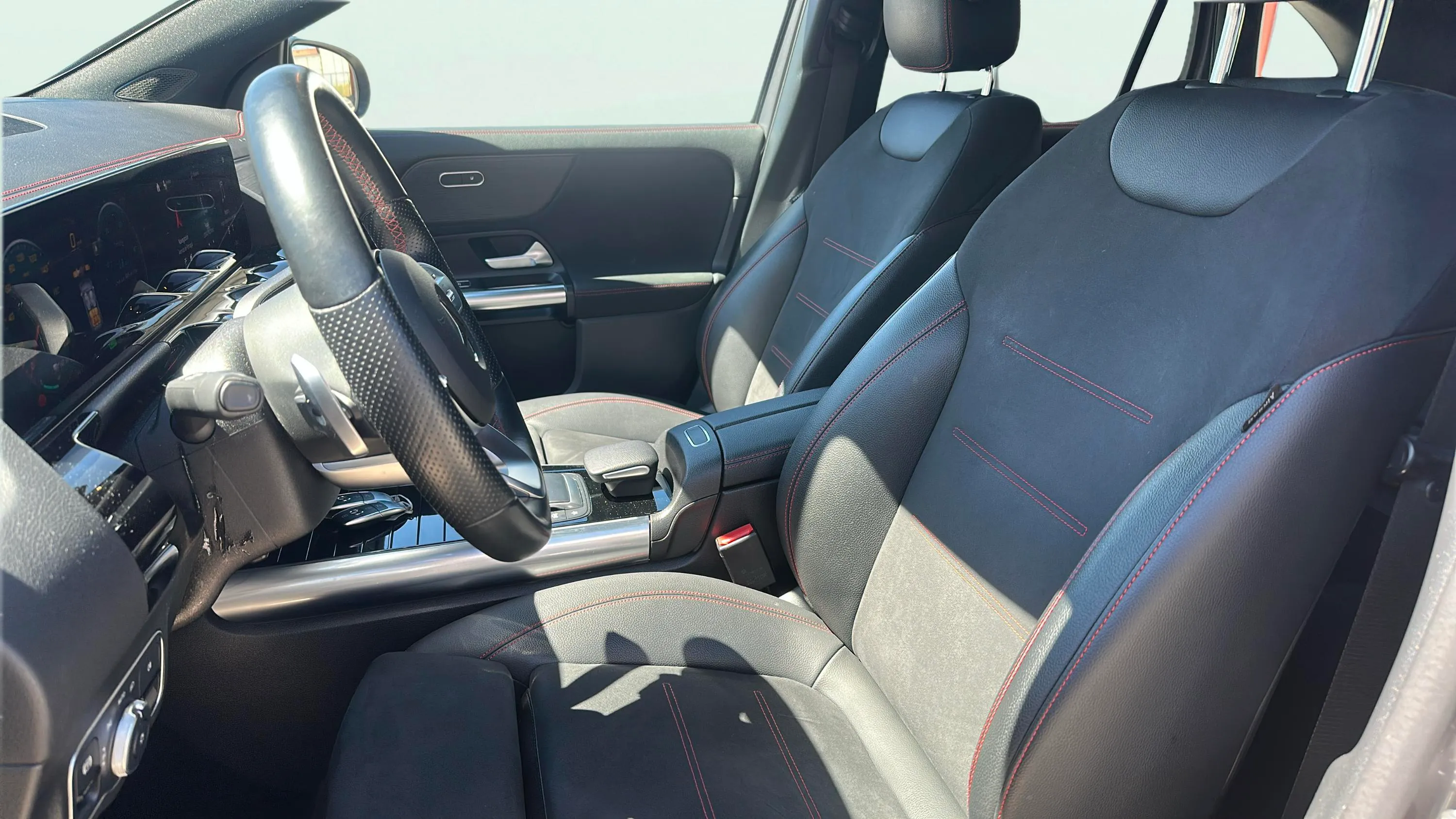 Mercedes-Benz EQA 250 - foto 16