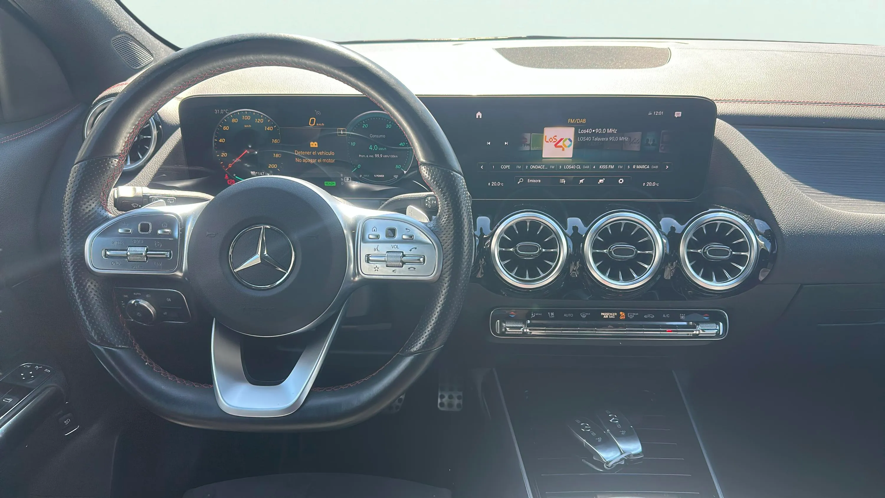 Mercedes-Benz EQA 250 - foto 11