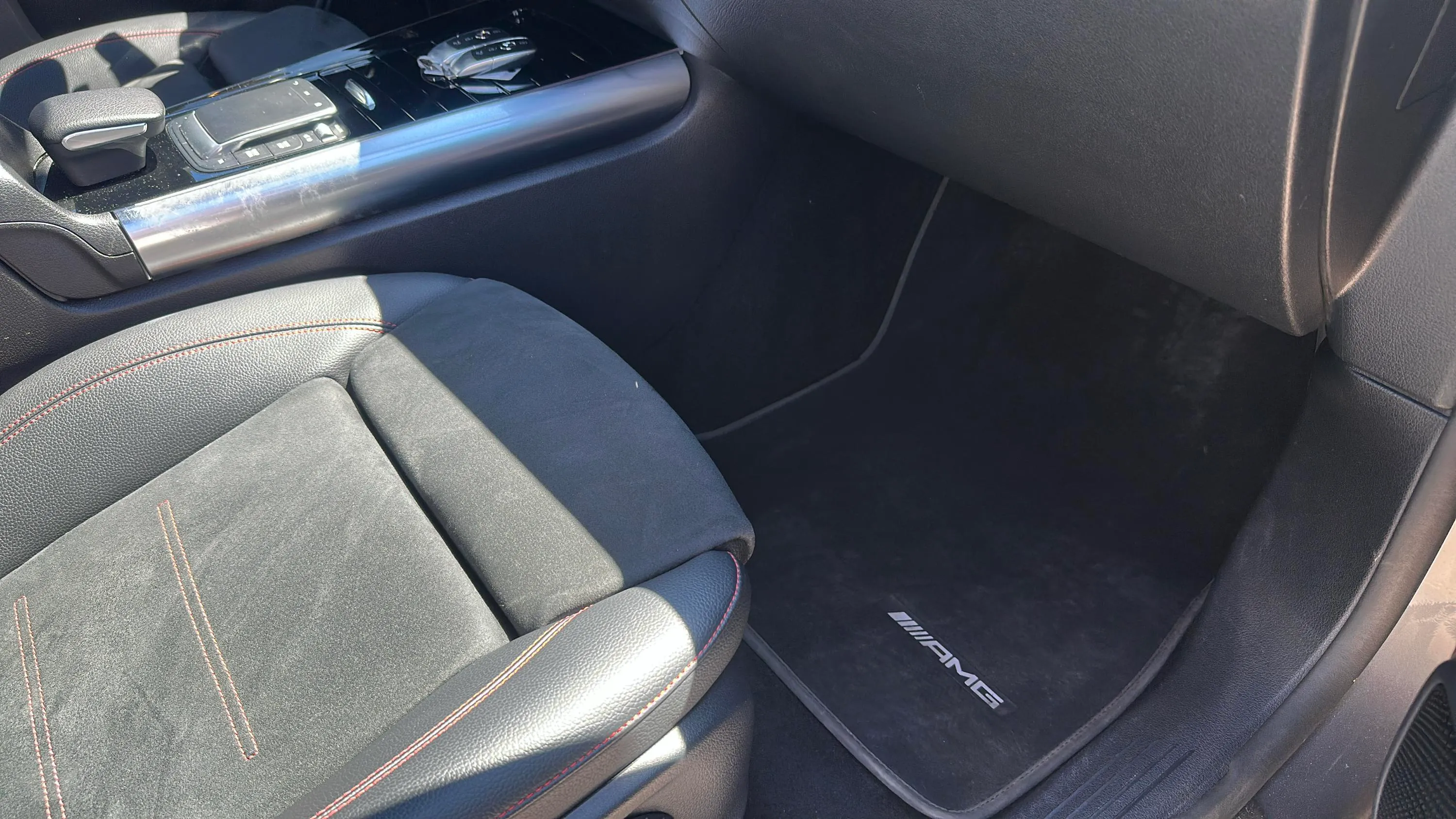 Mercedes-Benz EQA 250 - foto 20