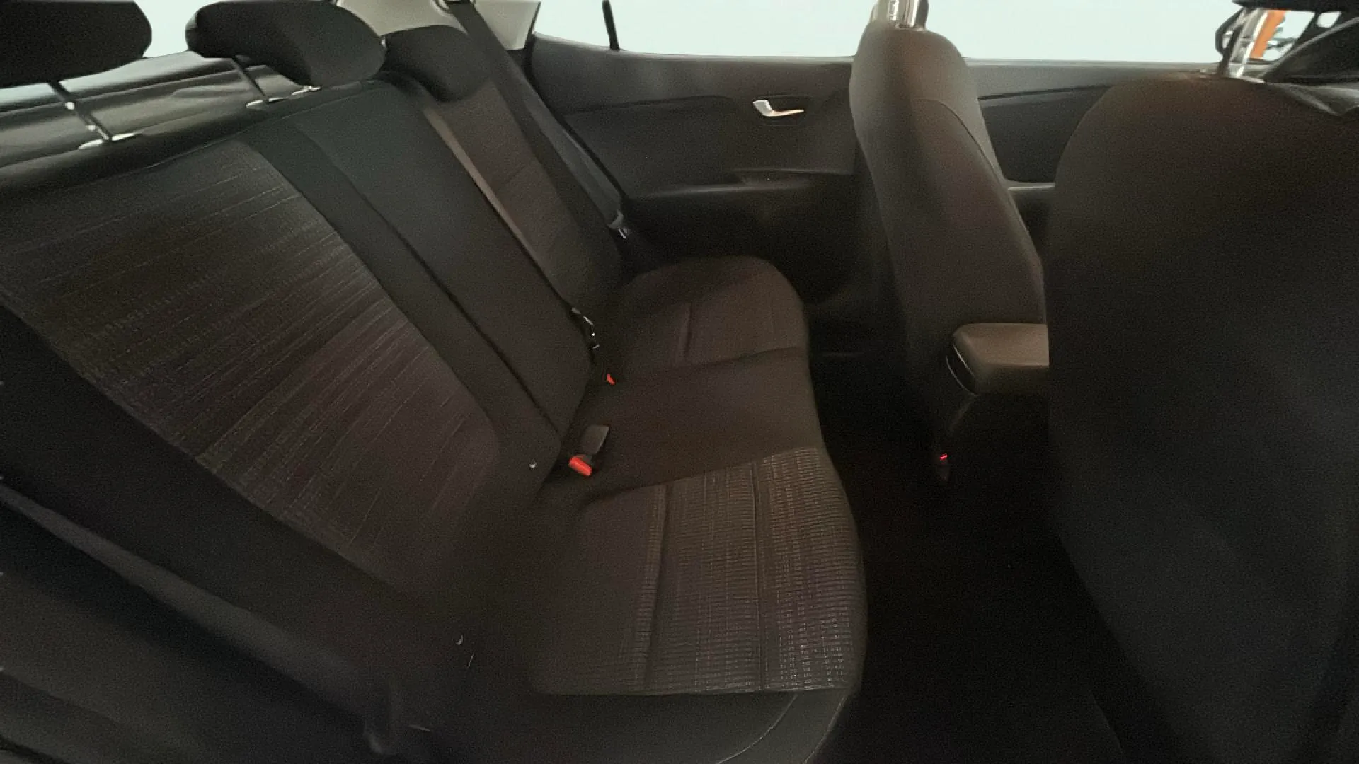 Kia Stonic 1.0 T-GDi MHEV Drive DCT - foto 12