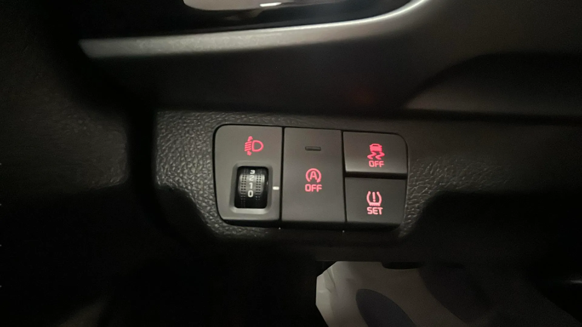 Kia Stonic 1.0 T-GDi MHEV Drive DCT - foto 30