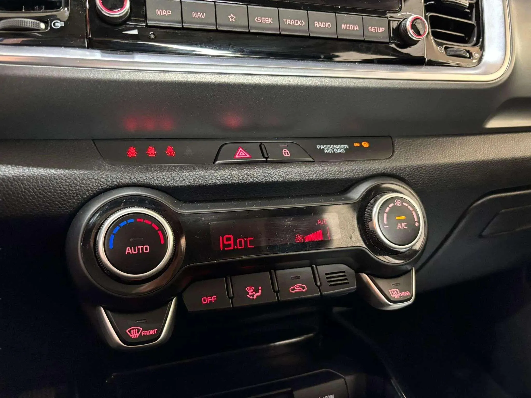Kia Stonic 1.0 T-GDi MHEV Drive DCT - foto 10