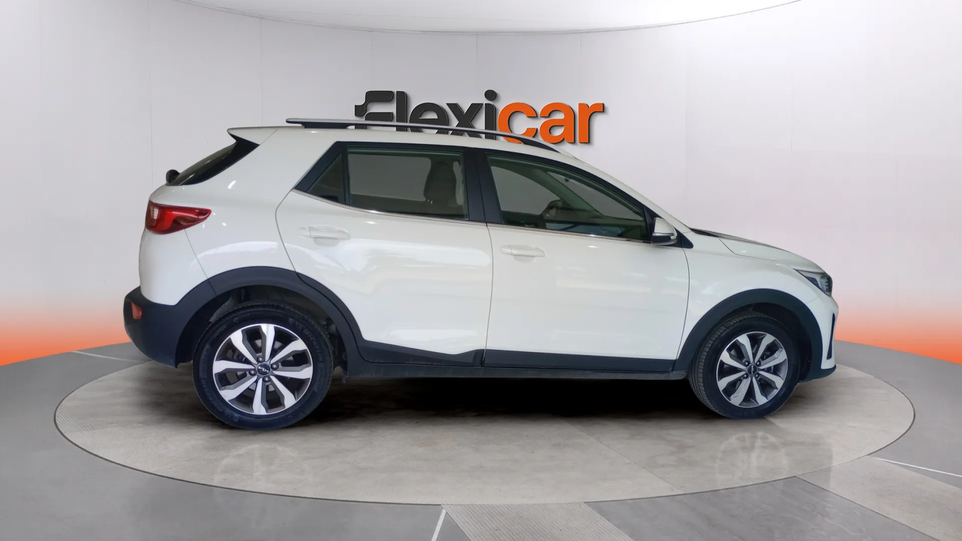 Kia Stonic 1.0 T-GDi MHEV Drive DCT - foto 3