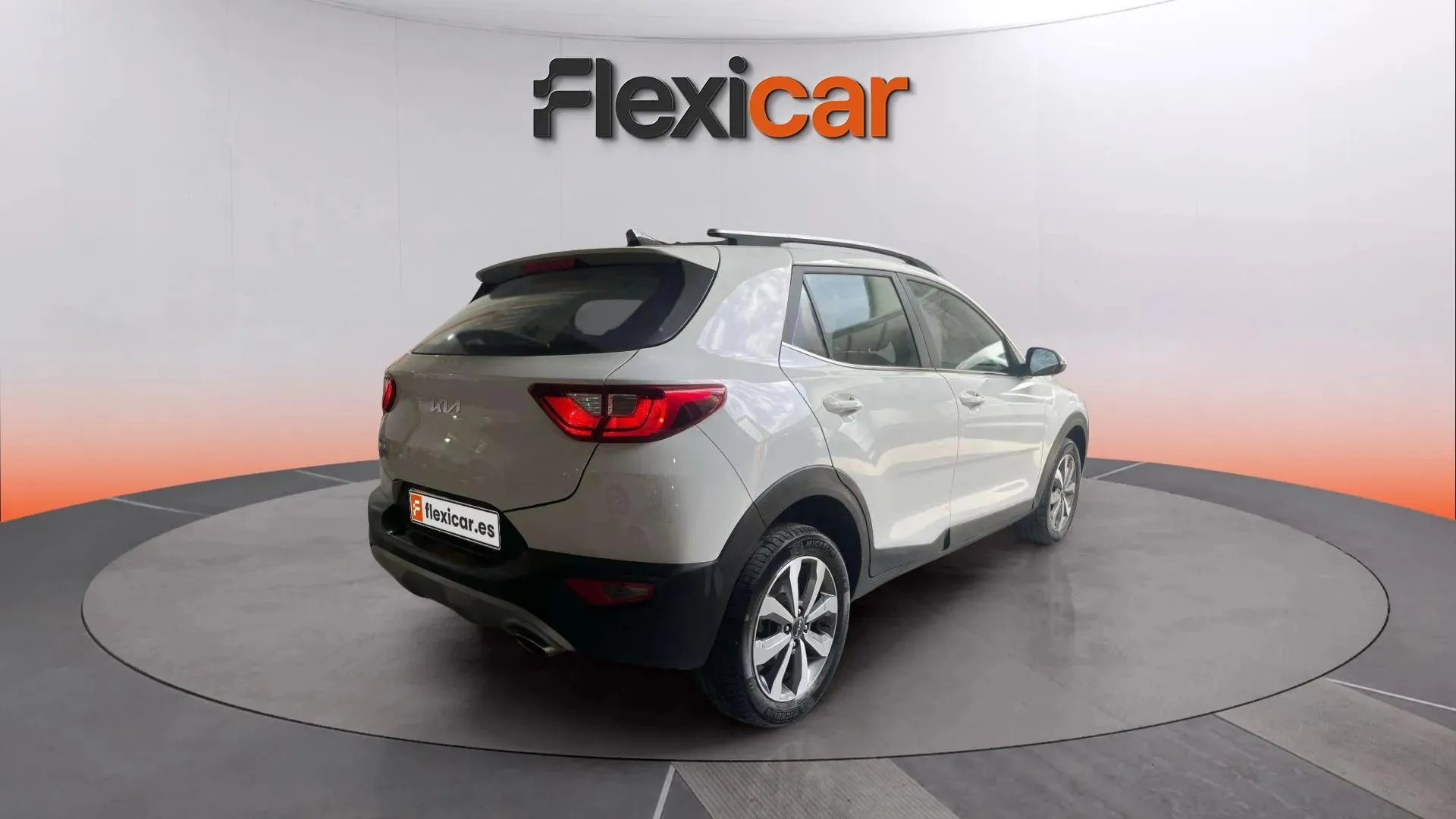 Kia Stonic 1.0 T-GDi MHEV Drive DCT - foto 4