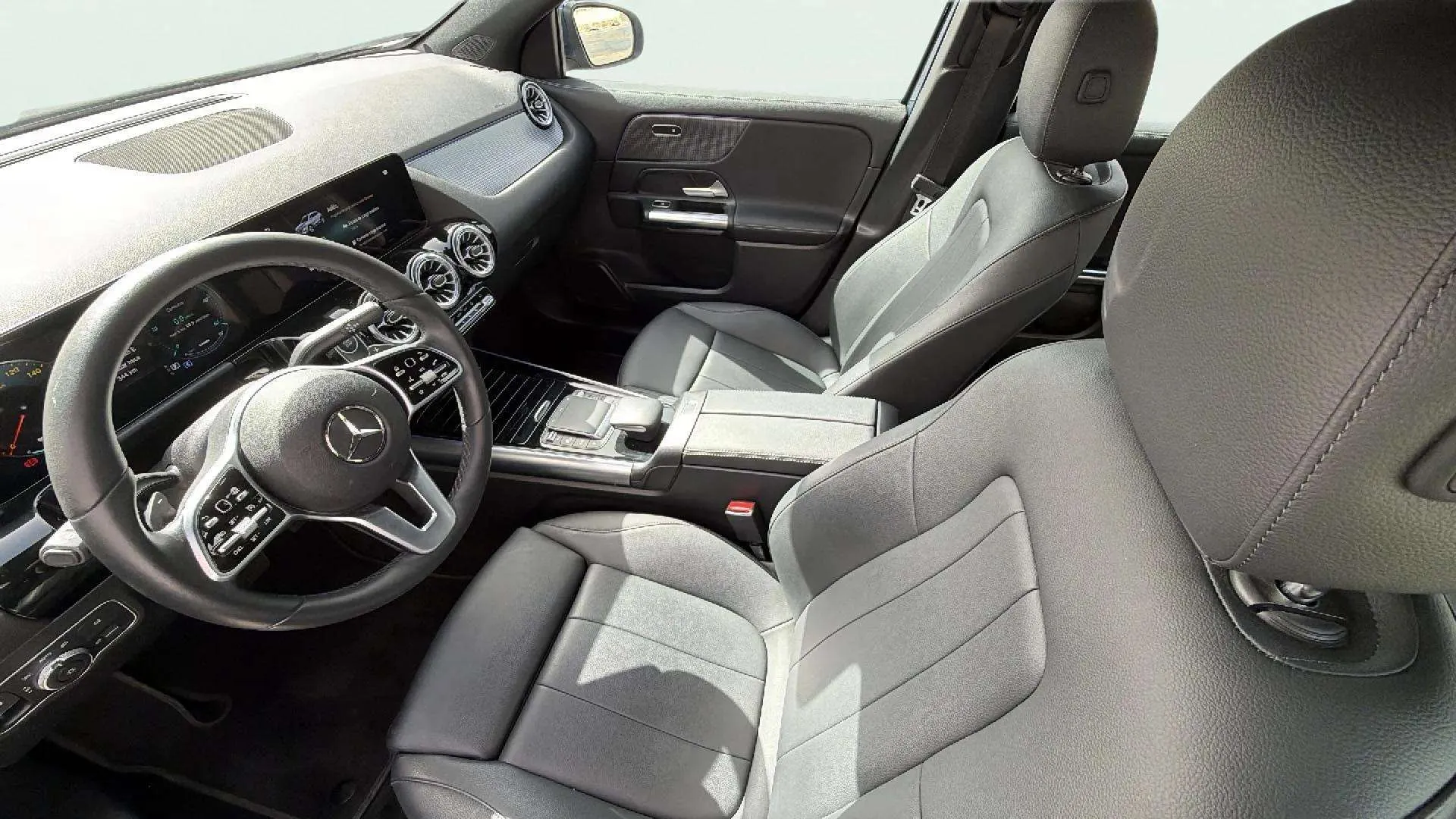 Mercedes-Benz EQA 250 - foto 9