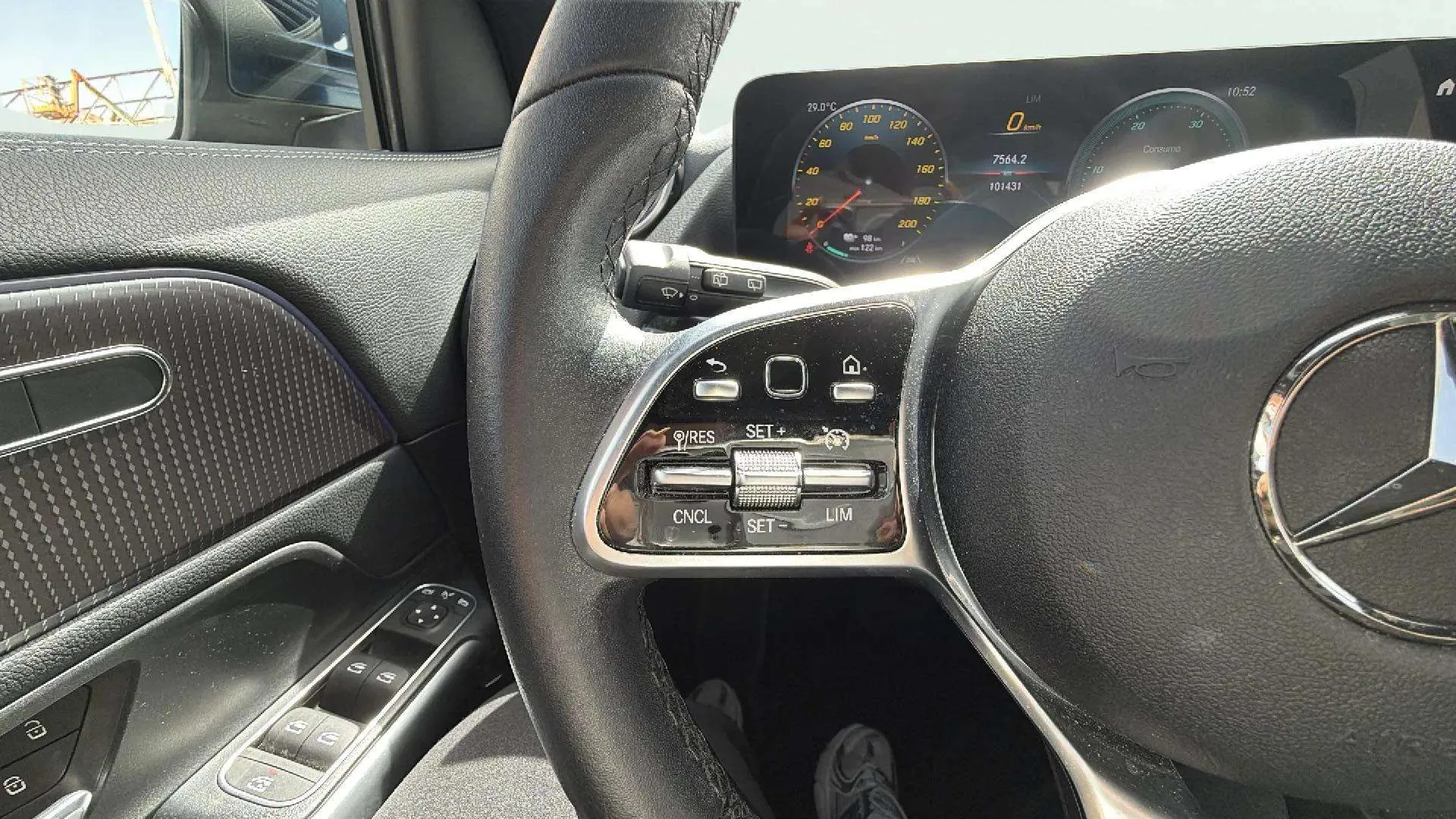 Mercedes-Benz EQA 250 - foto 11