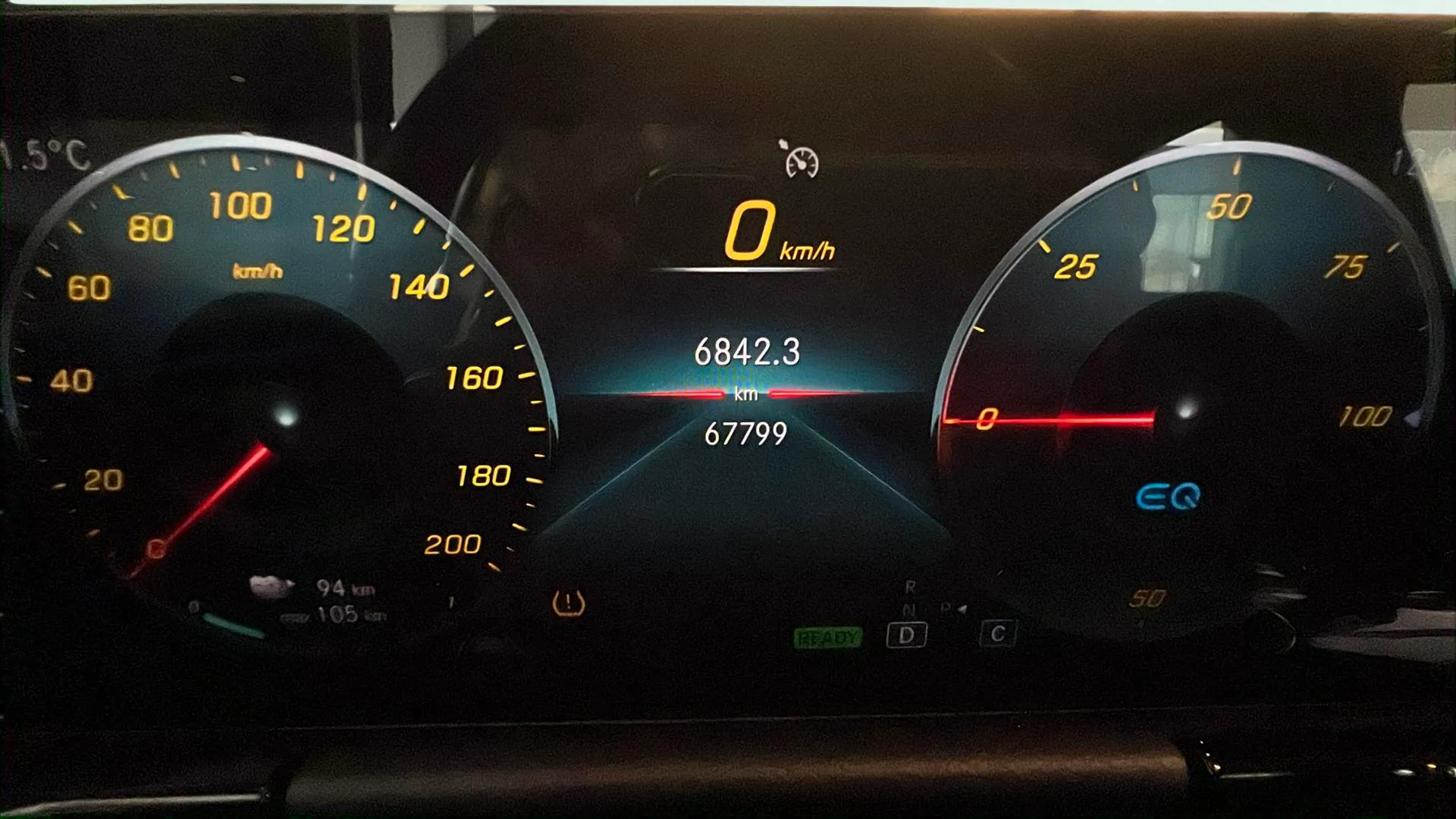 Mercedes-Benz EQA 250 - foto 11