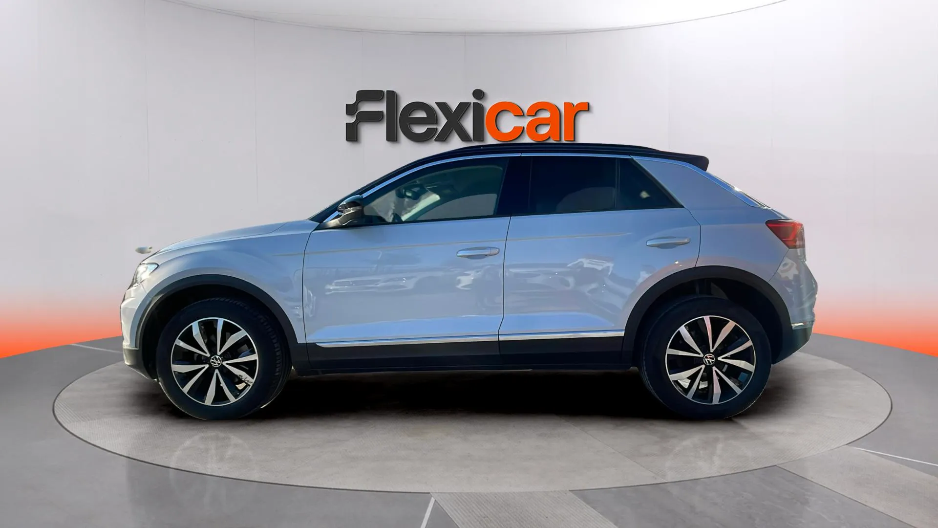 Volkswagen T-Roc Advance R-Line 1.5 TSI DSG - foto 4