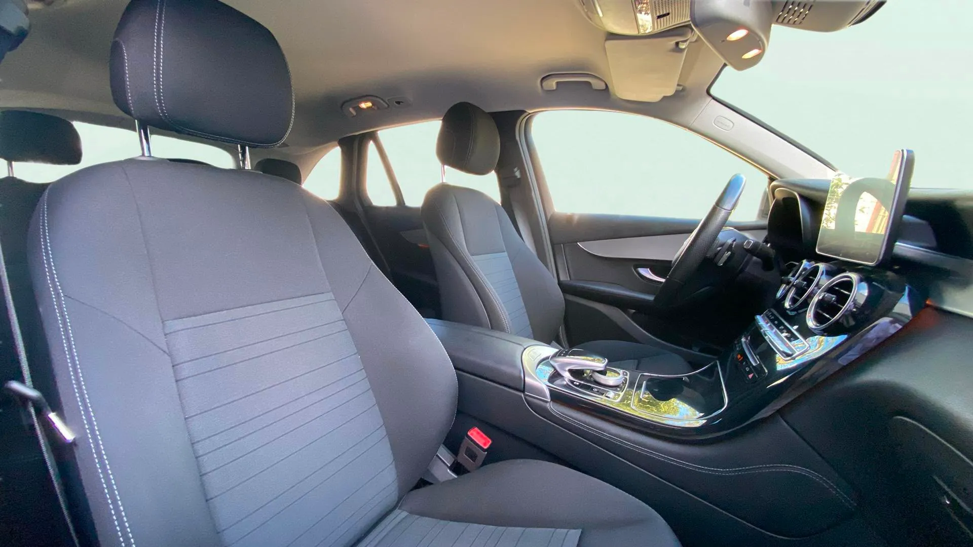 Mercedes-Benz GLC 250 4MATIC - foto 21