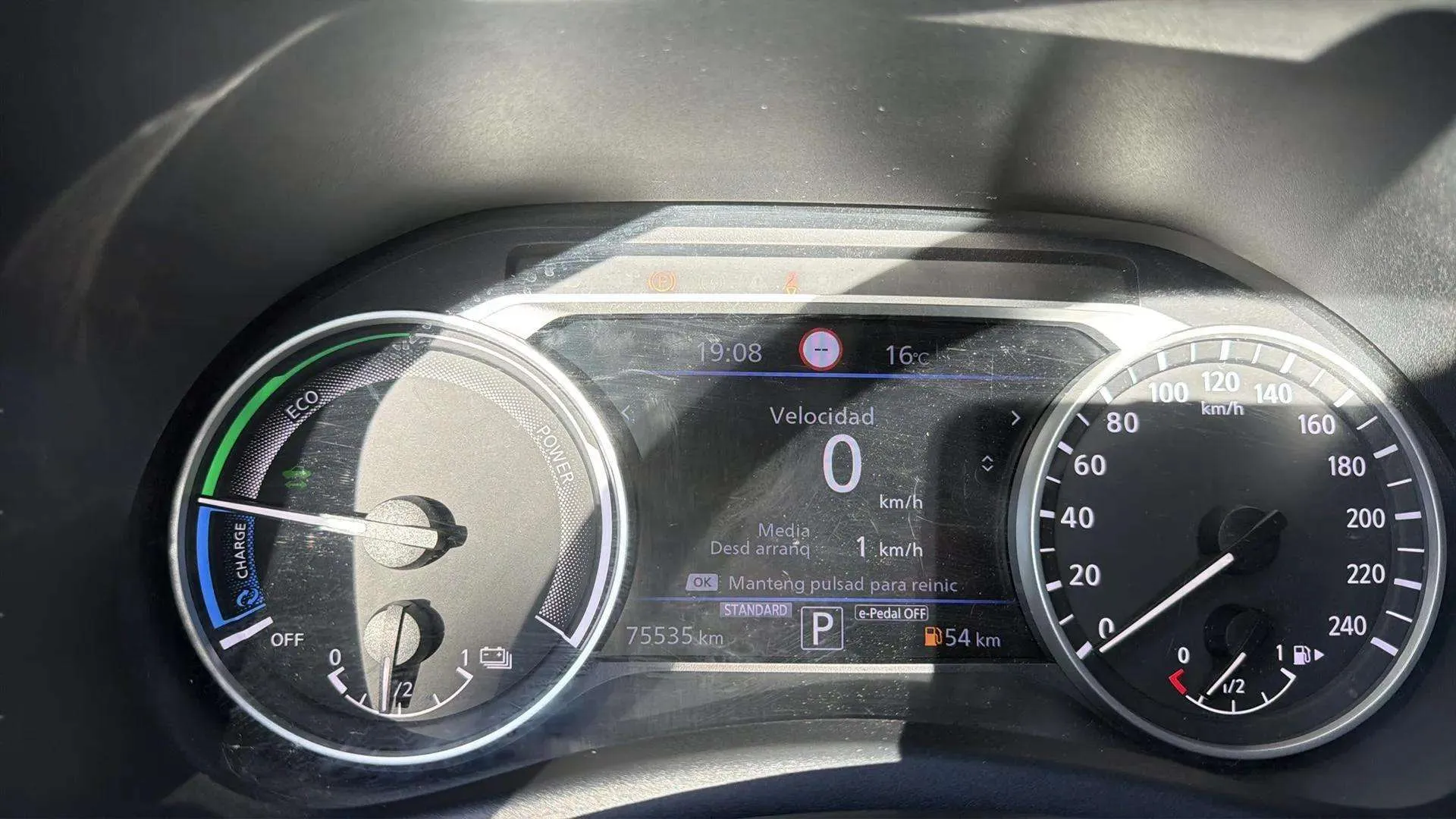 Nissan Juke 1.6 Hybrid N-Connecta - foto 13