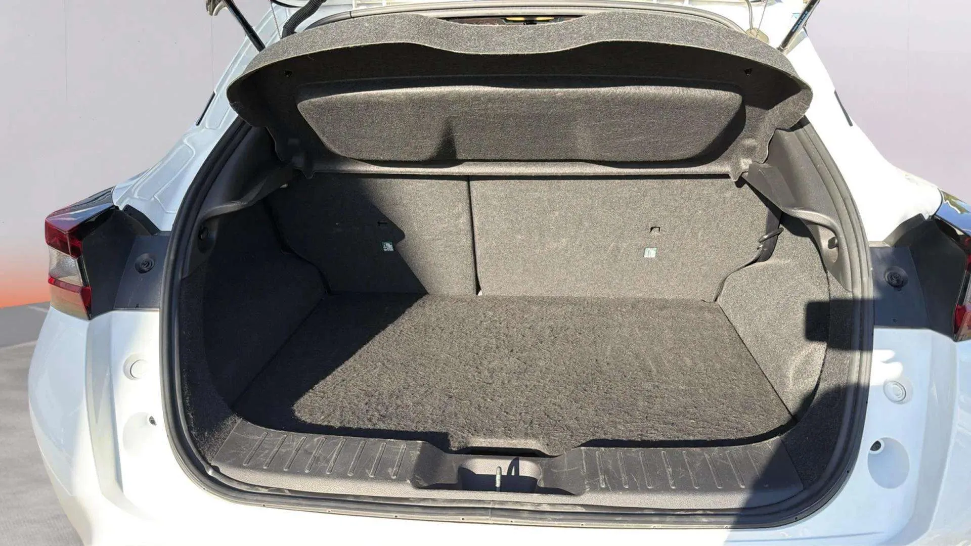 Nissan Juke 1.6 Hybrid N-Connecta - foto 18