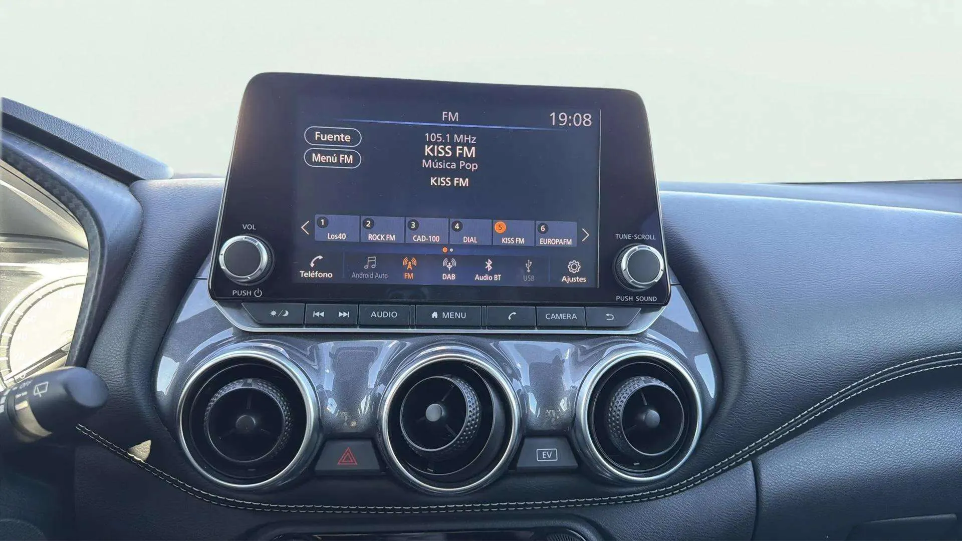 Nissan Juke 1.6 Hybrid N-Connecta - foto 14