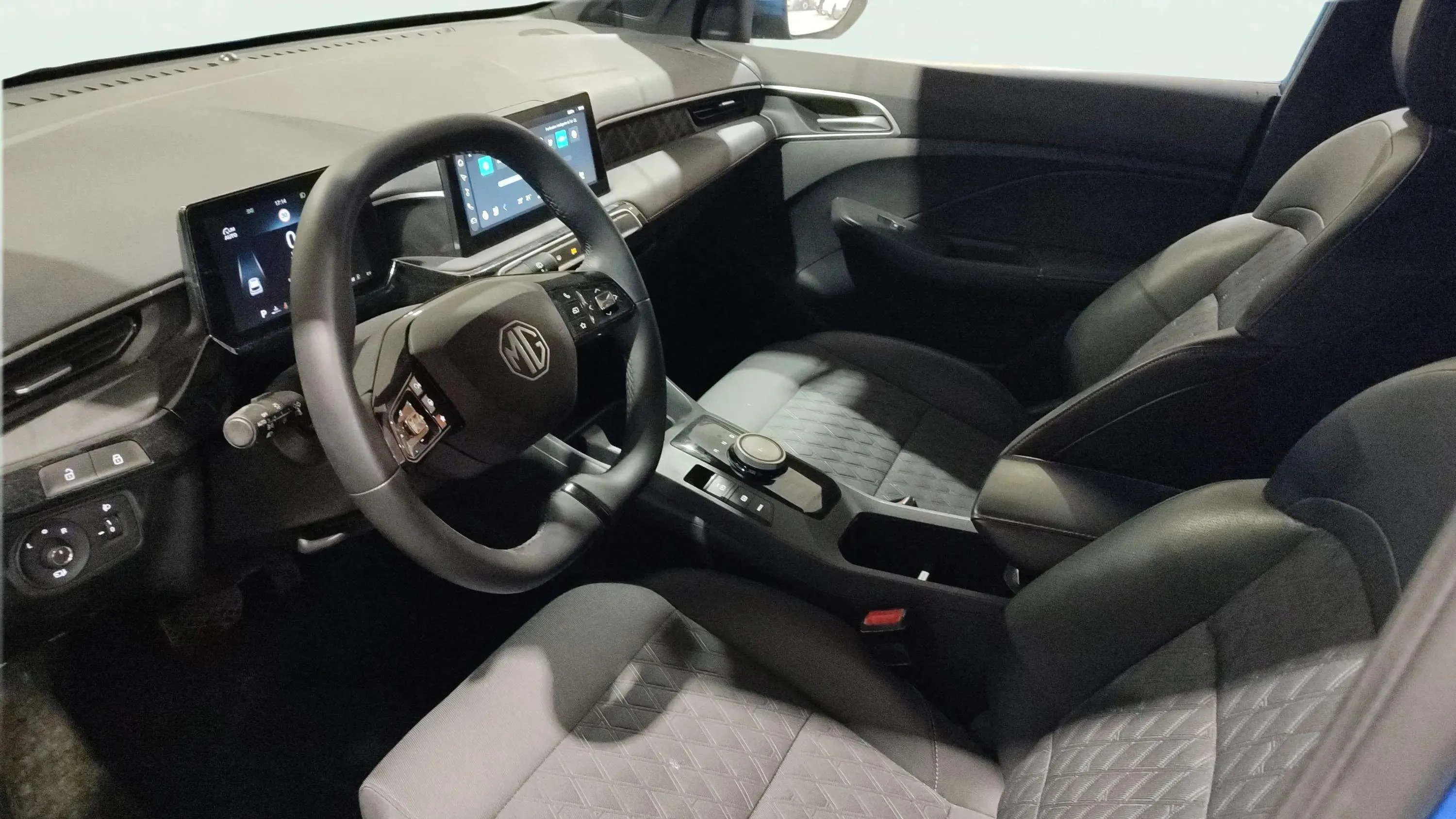 MG MG3 Hybrid+ Luxury MY24 - foto 8