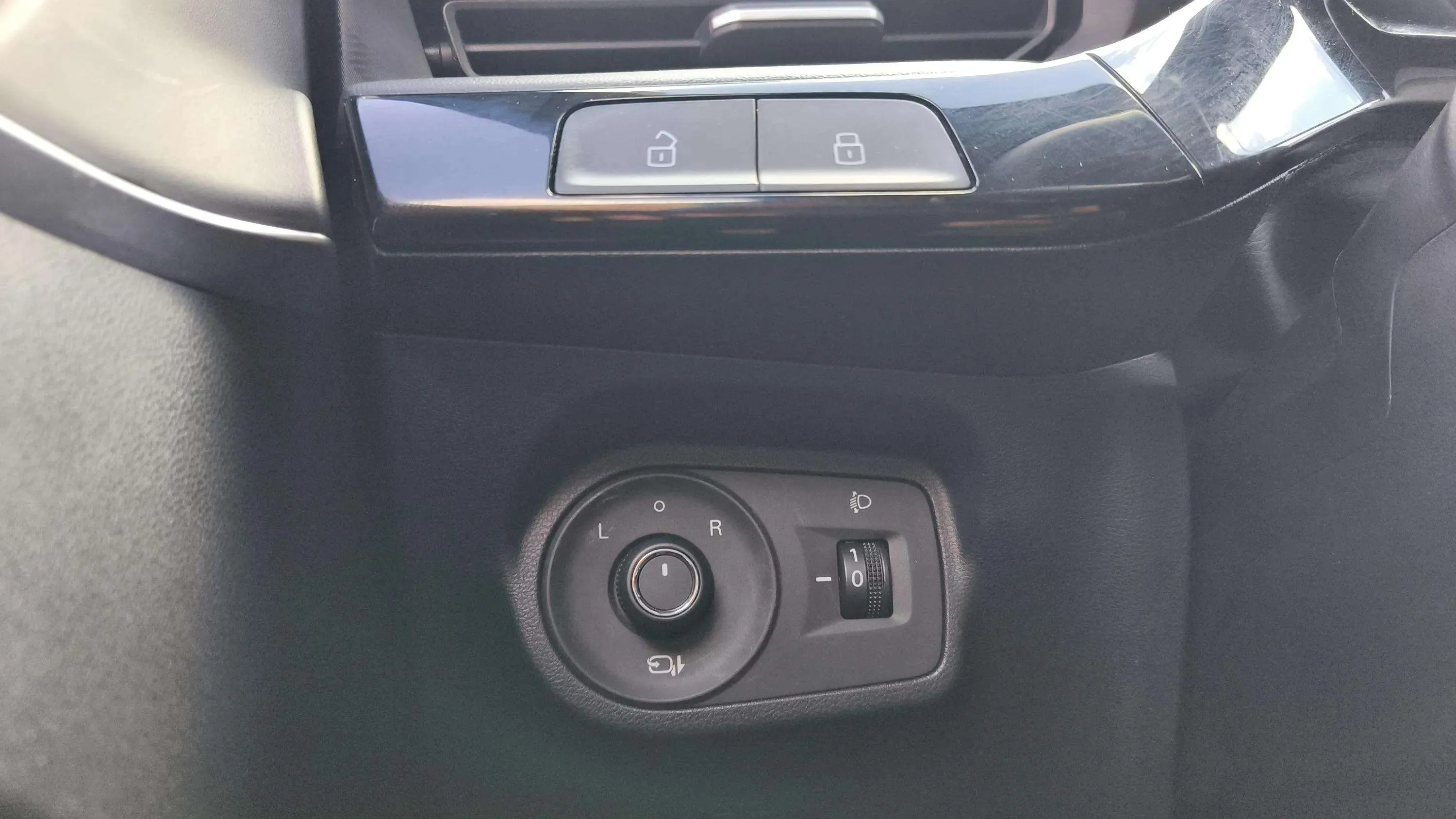 MG MG3 Hybrid+ Luxury - foto 14