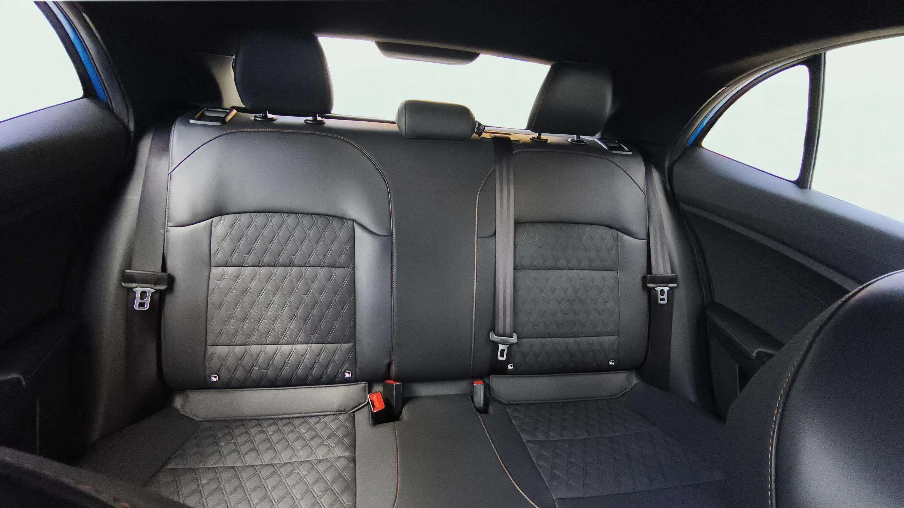 MG MG3 Hybrid+ Luxury - foto 18