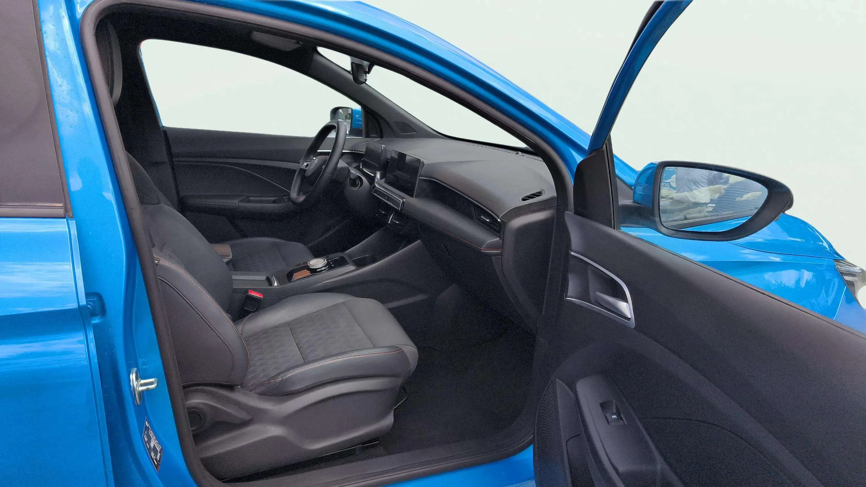 MG MG3 Hybrid+ Luxury - foto 27