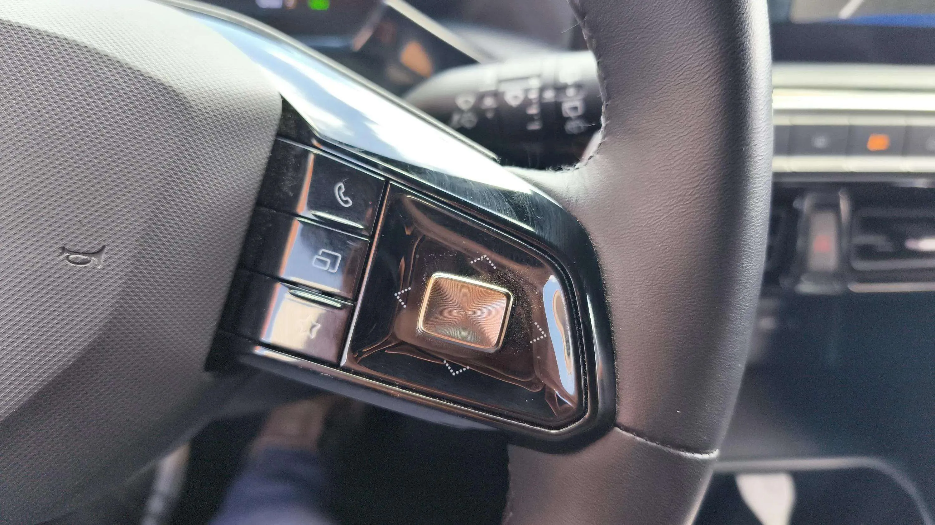 MG MG3 Hybrid+ Luxury - foto 19