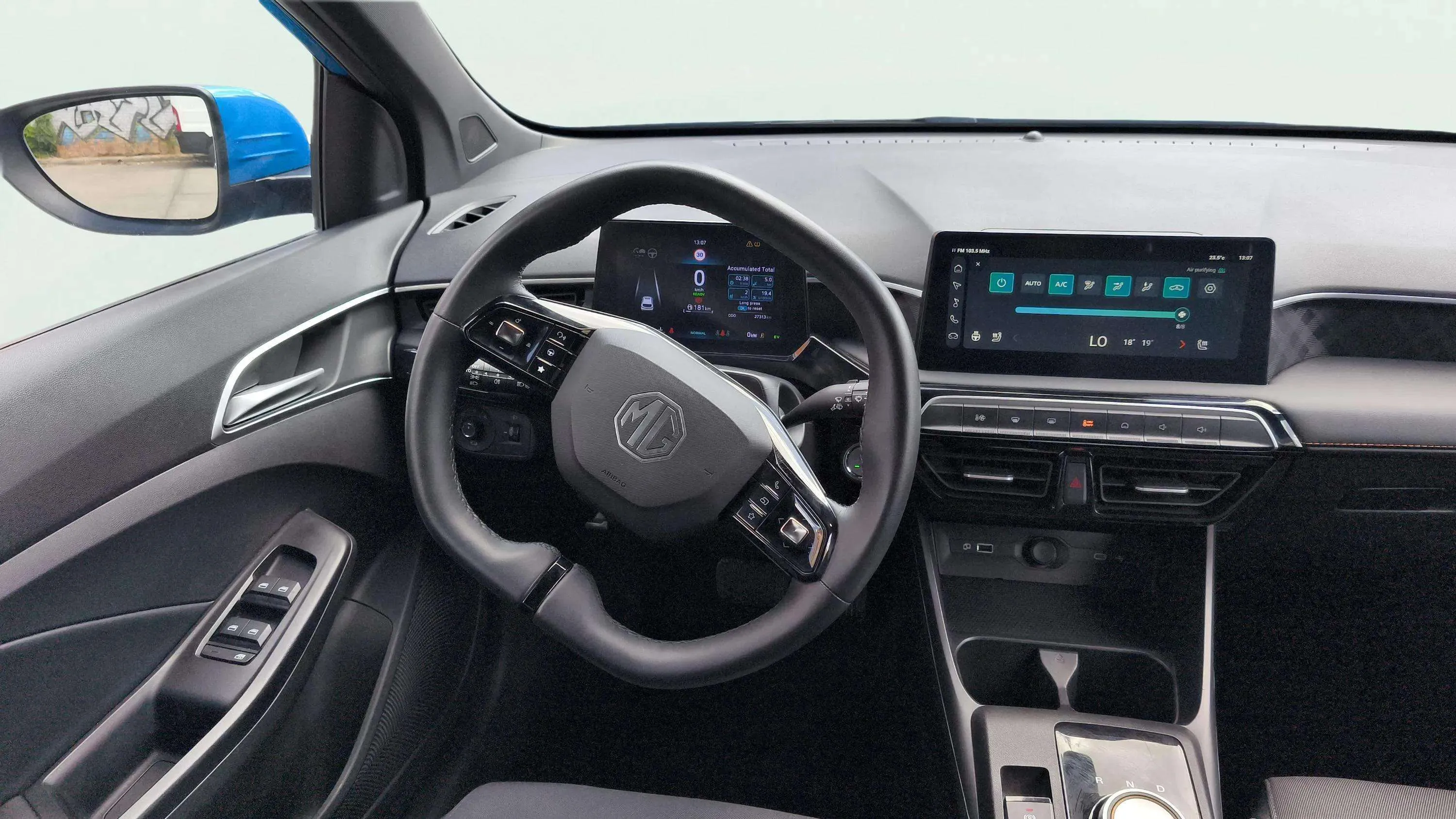 MG MG3 Hybrid+ Luxury - foto 12