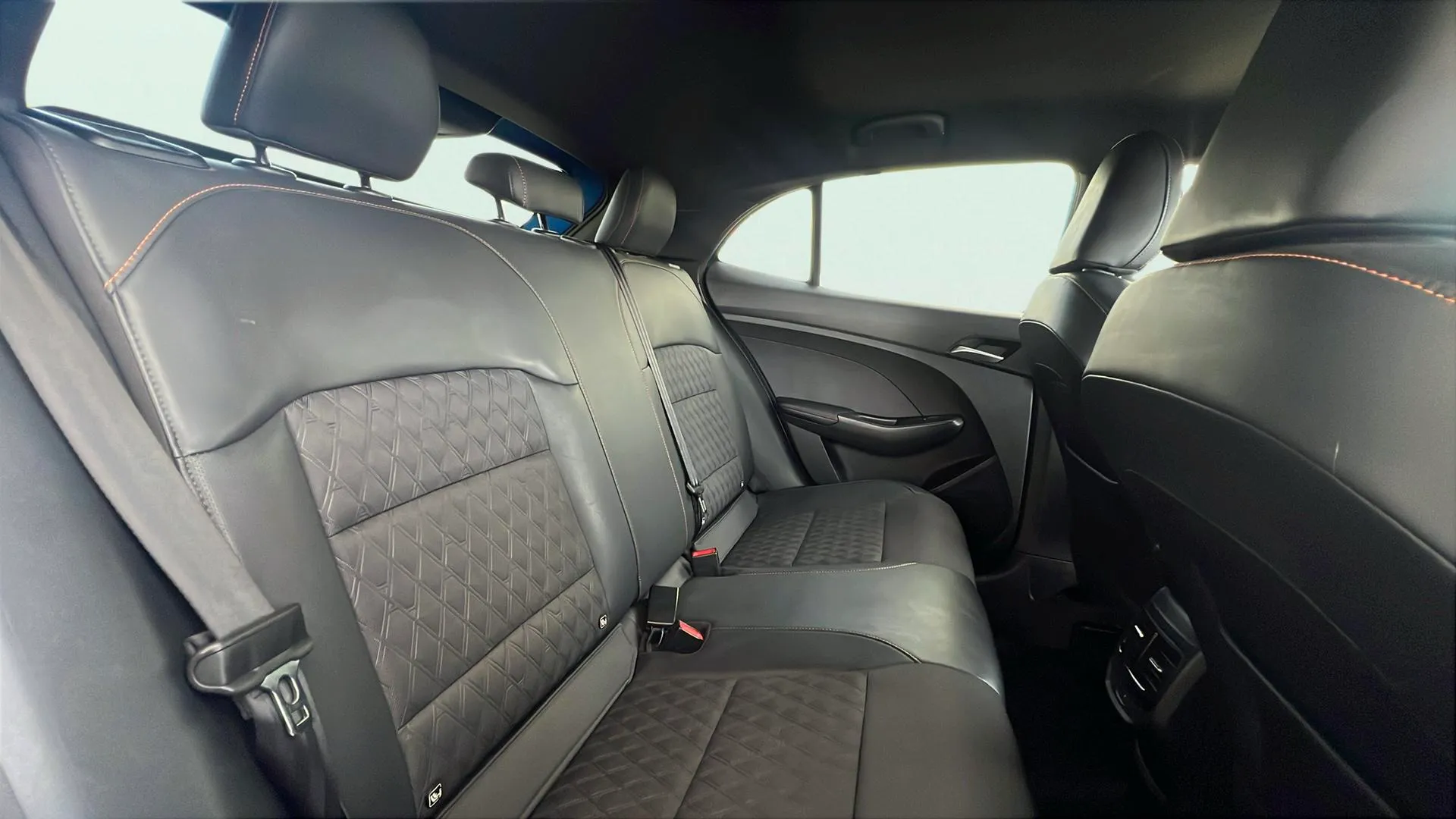 MG MG3 Hybrid+ Luxury - foto 16