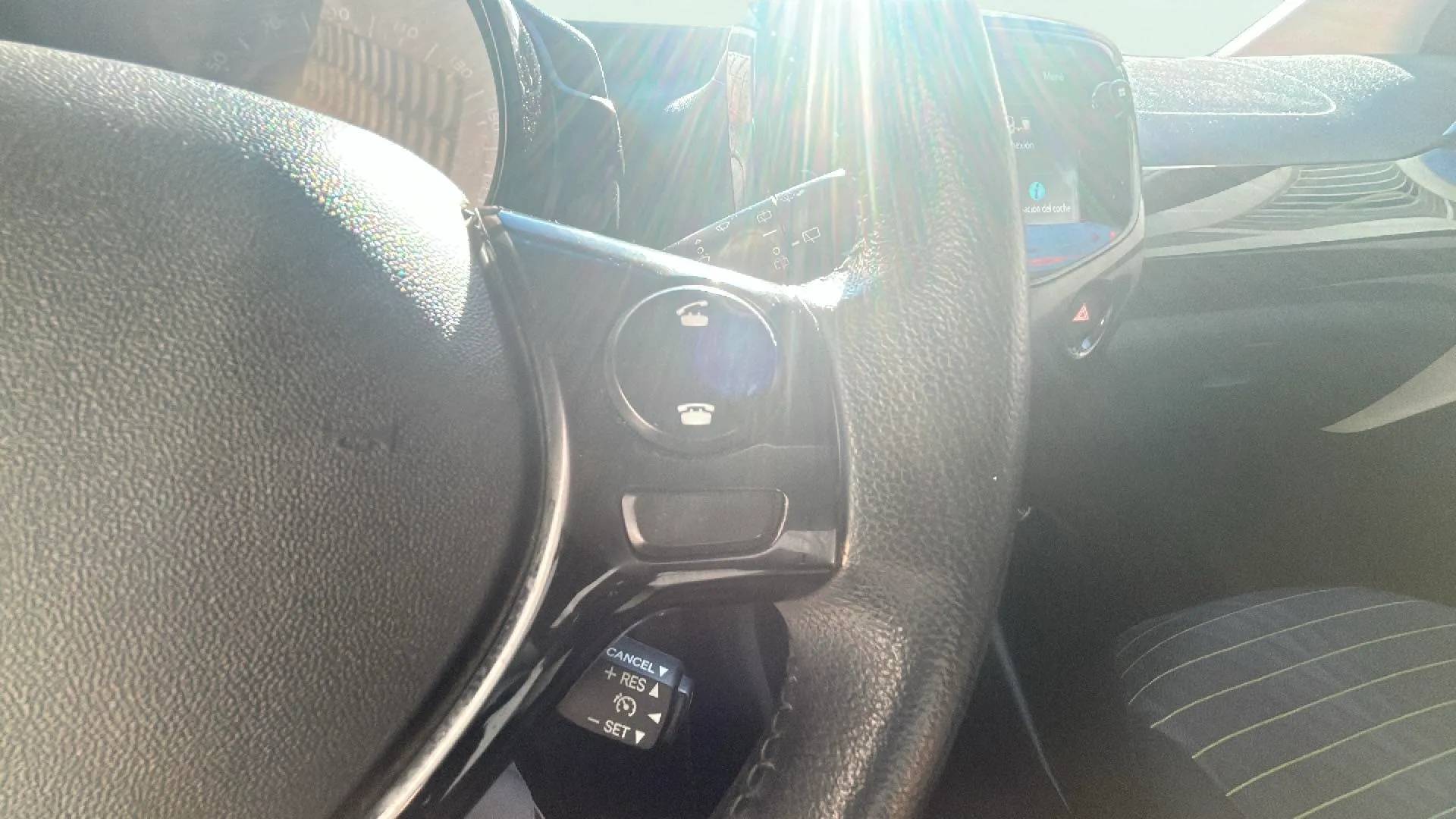 Peugeot 108 TOP! Collection VTi - foto 11