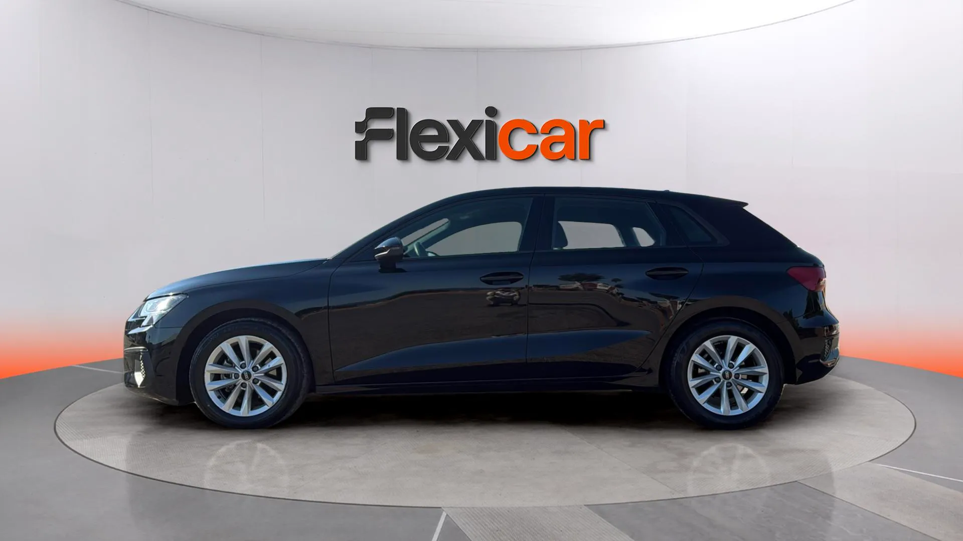 Audi A3 Sportback Black line 30 TFSI S tron - foto 4
