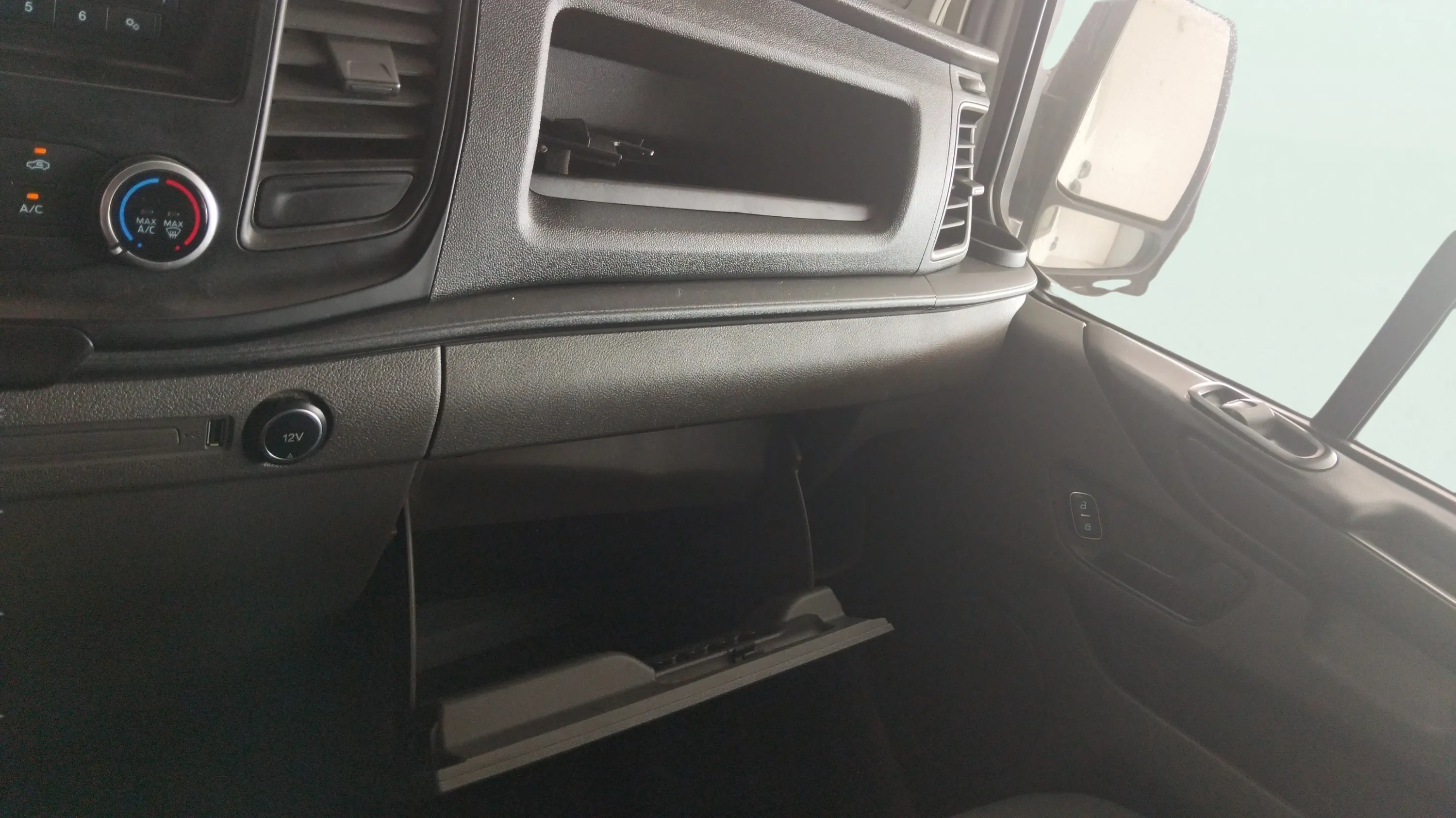 Ford Transit Custom 2.0 TDCi - foto 25