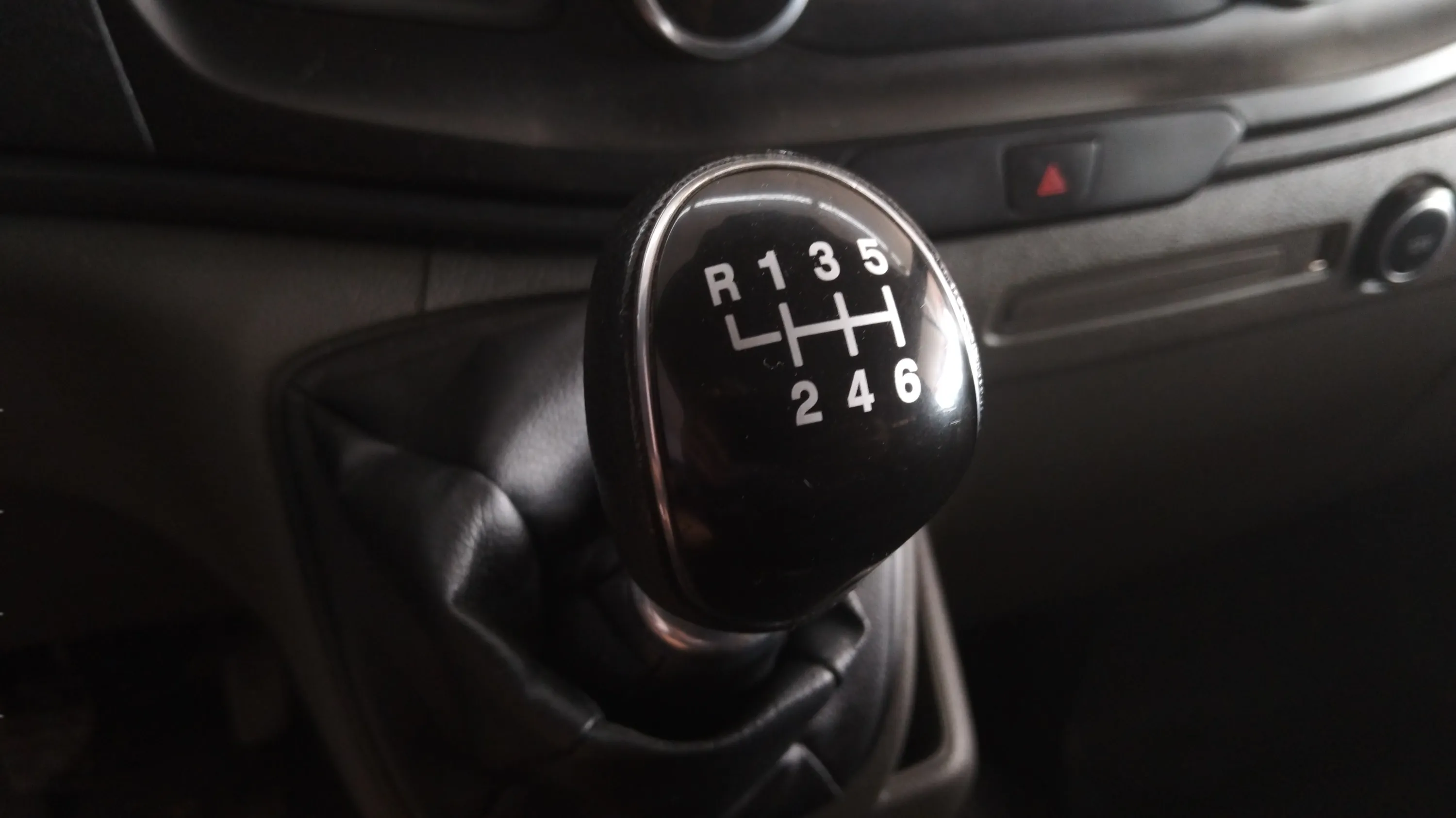 Ford Transit Custom 2.0 TDCi - foto 21