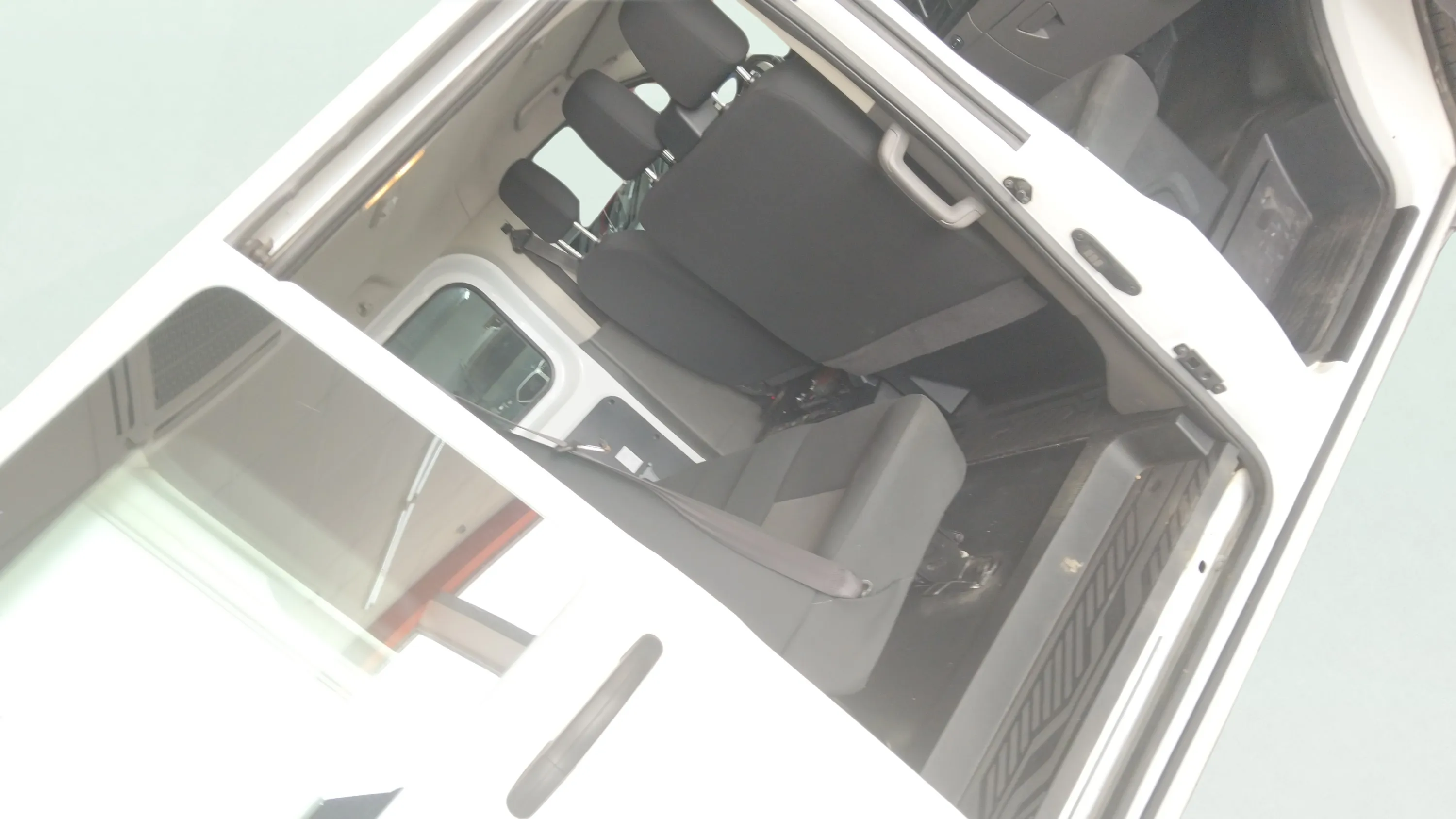 Ford Transit Custom 2.0 TDCi - foto 11
