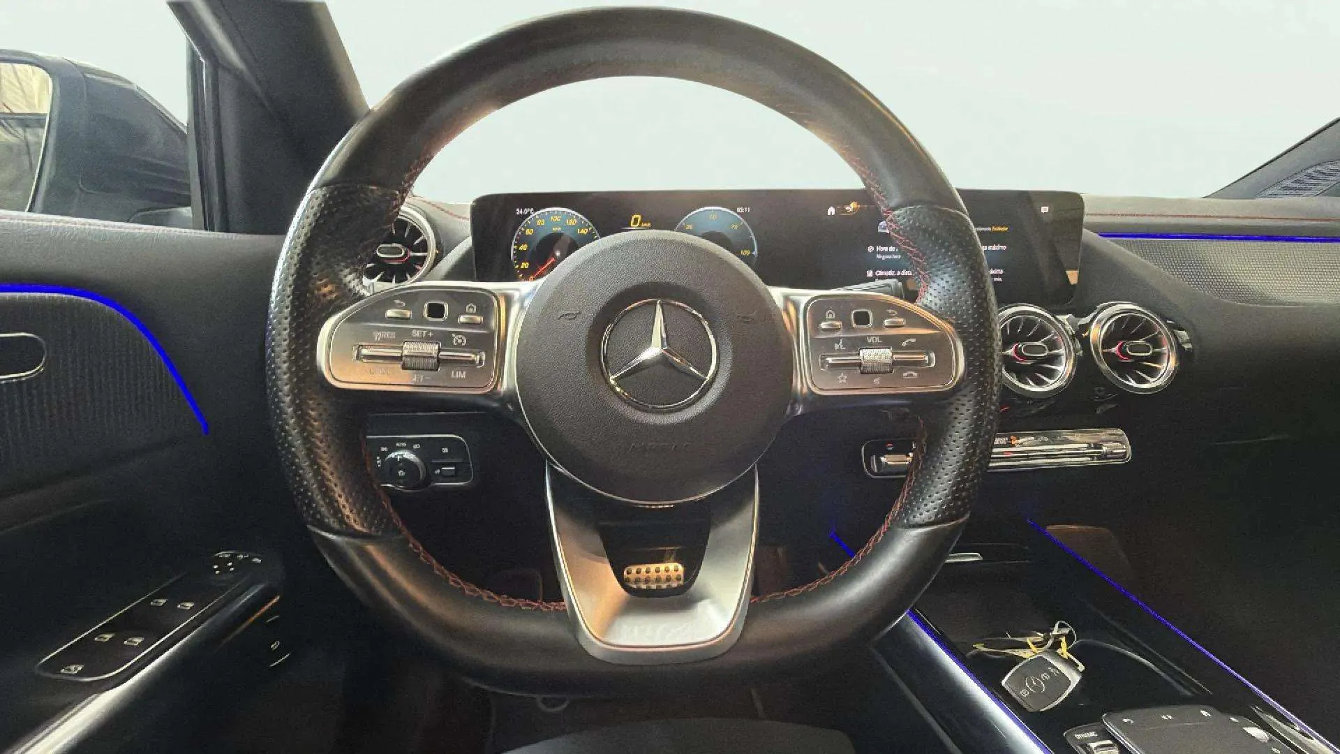 Mercedes-Benz EQA 250 - foto 16