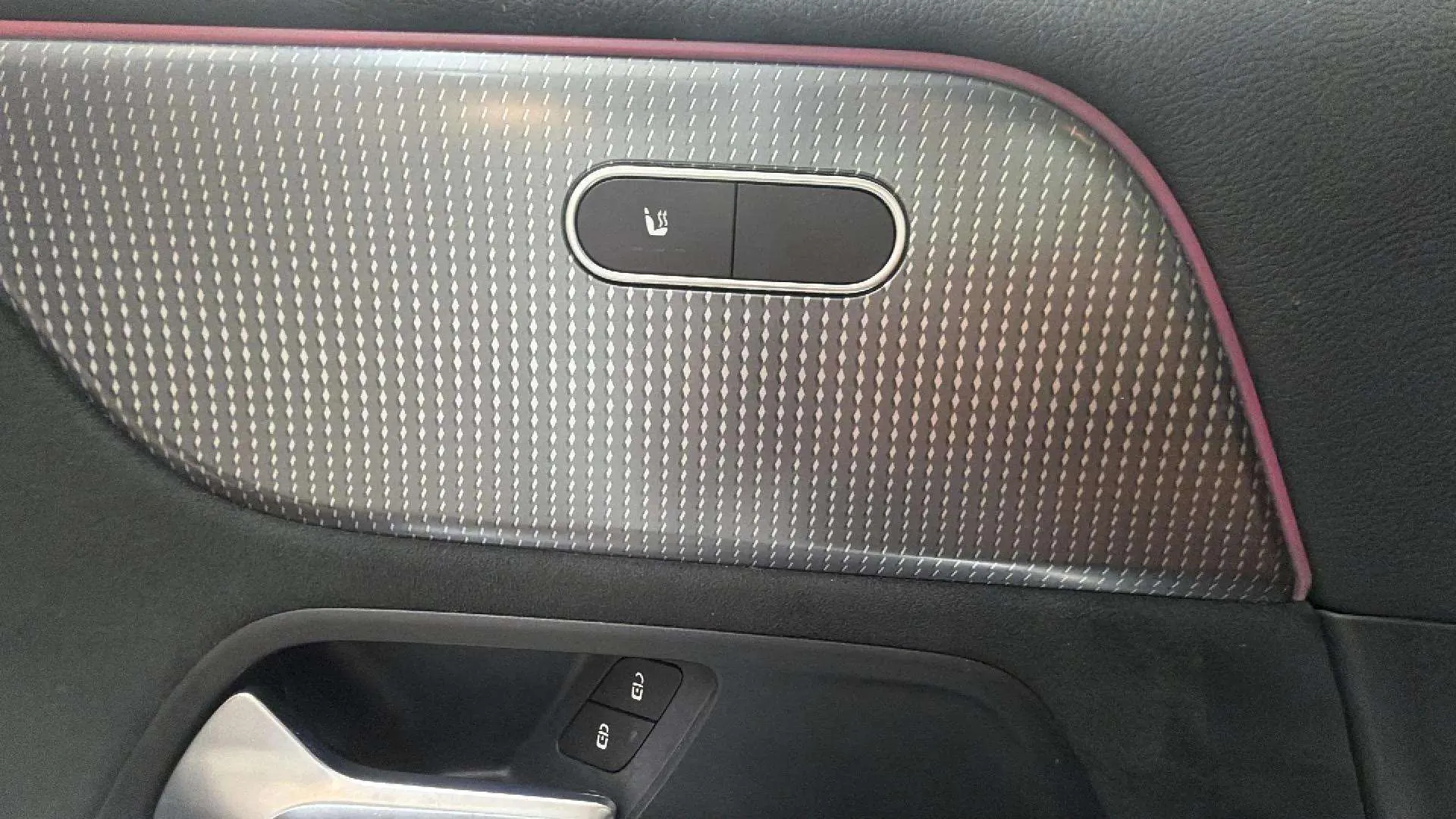 Mercedes-Benz EQA 250 - foto 23