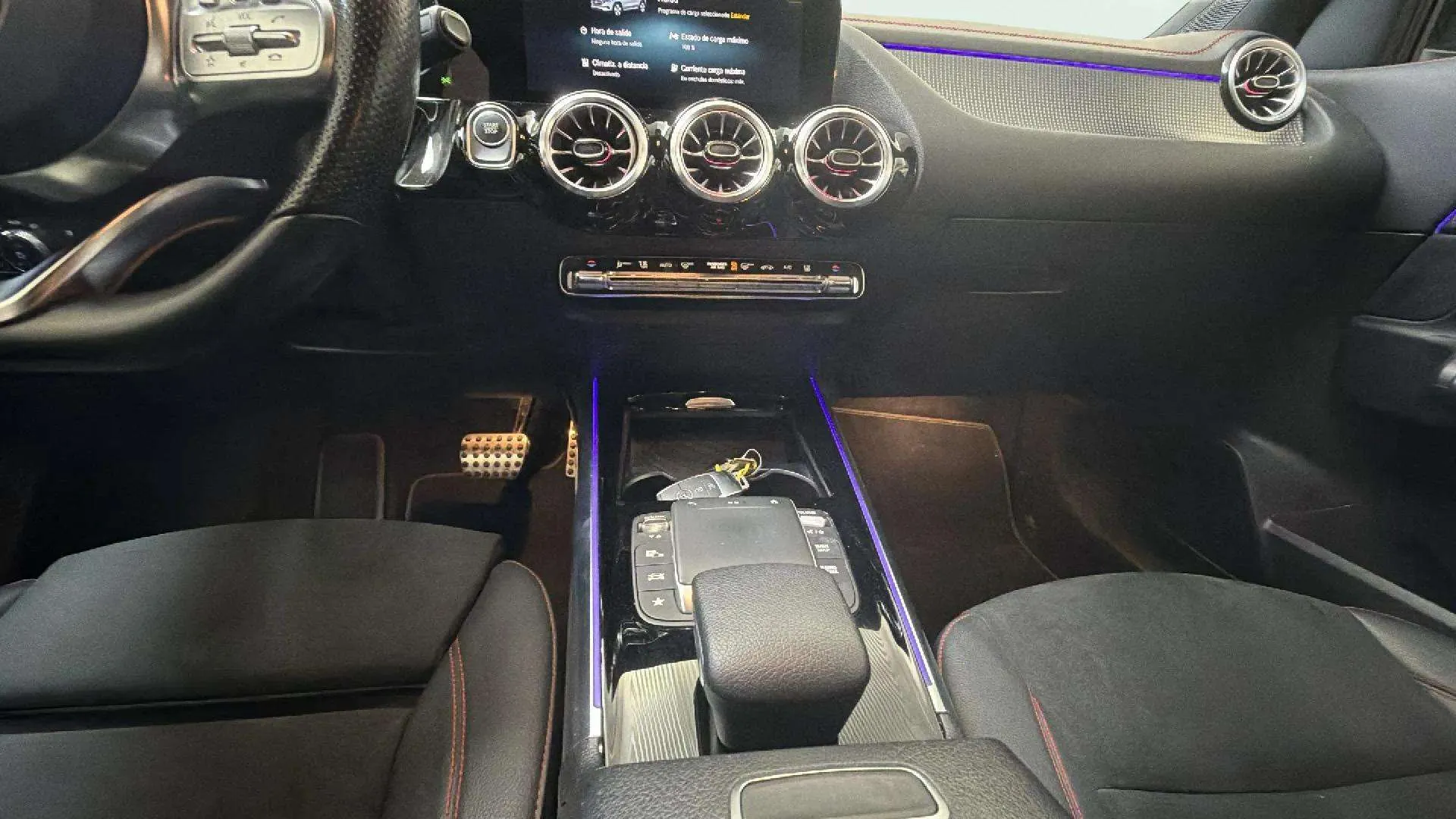 Mercedes-Benz EQA 250 - foto 24