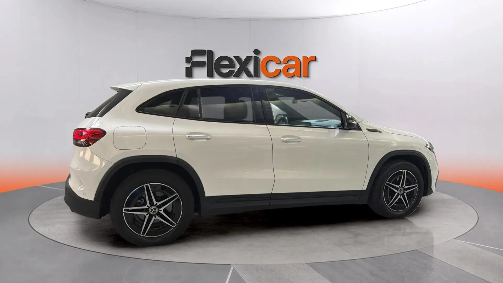 Mercedes-Benz EQA 250 - foto 7