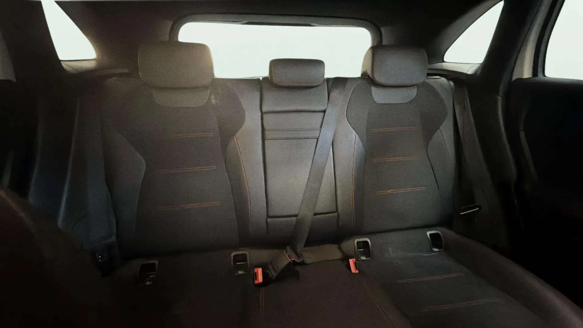 Mercedes-Benz EQA 250 - foto 26