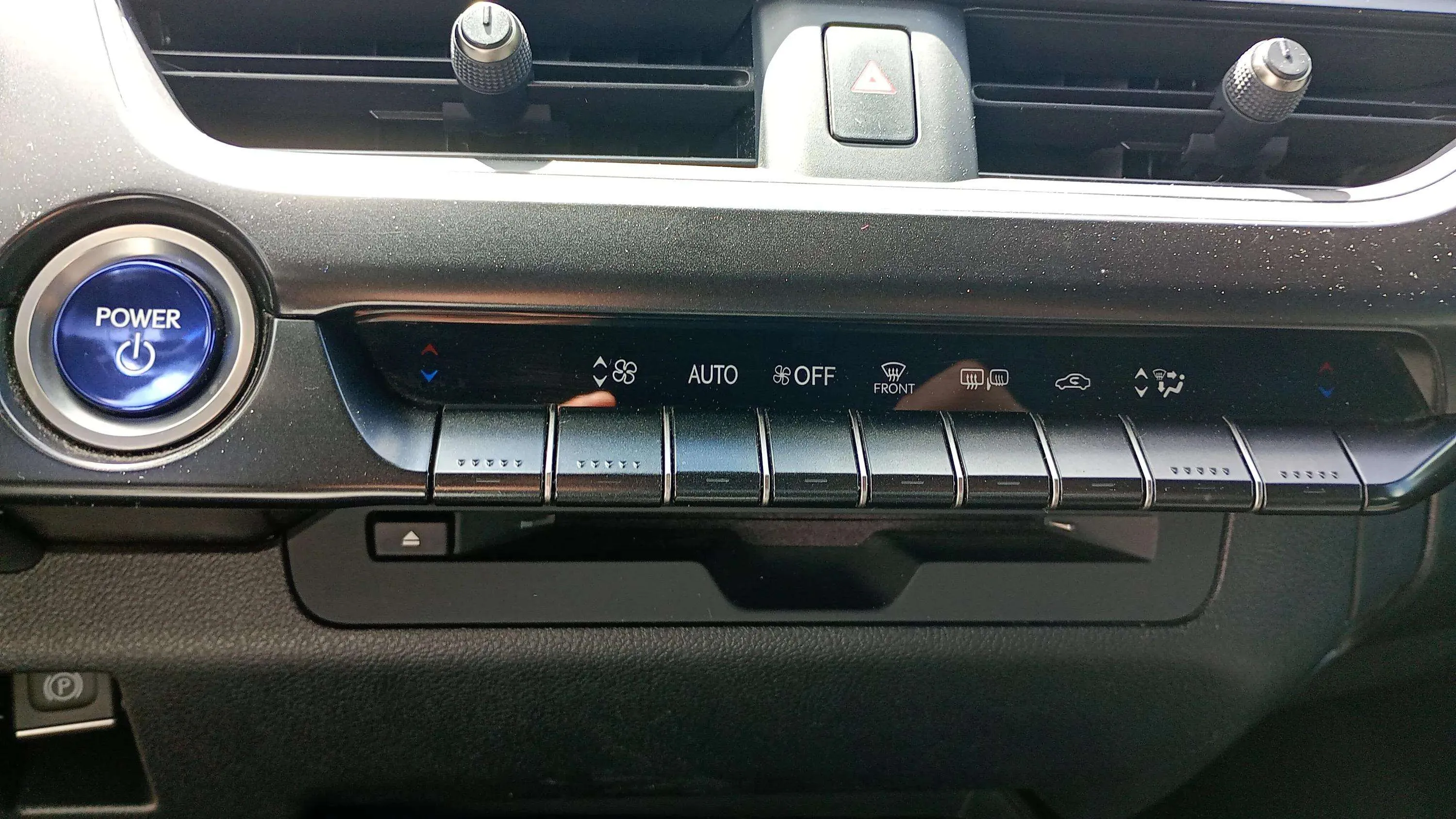 Lexus UX 2.0 250h Business - foto 20