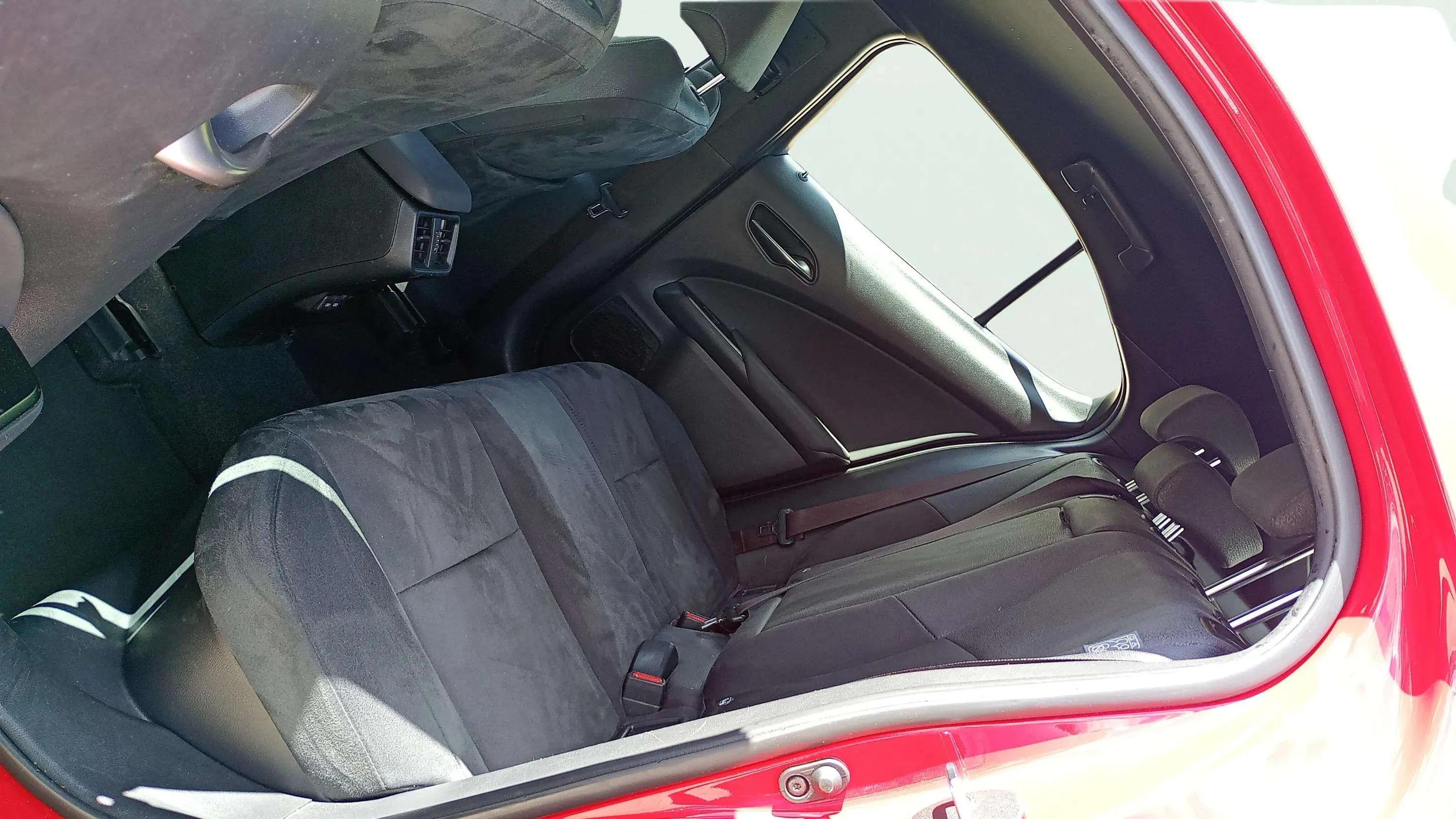 Lexus UX 2.0 250h Business - foto 14