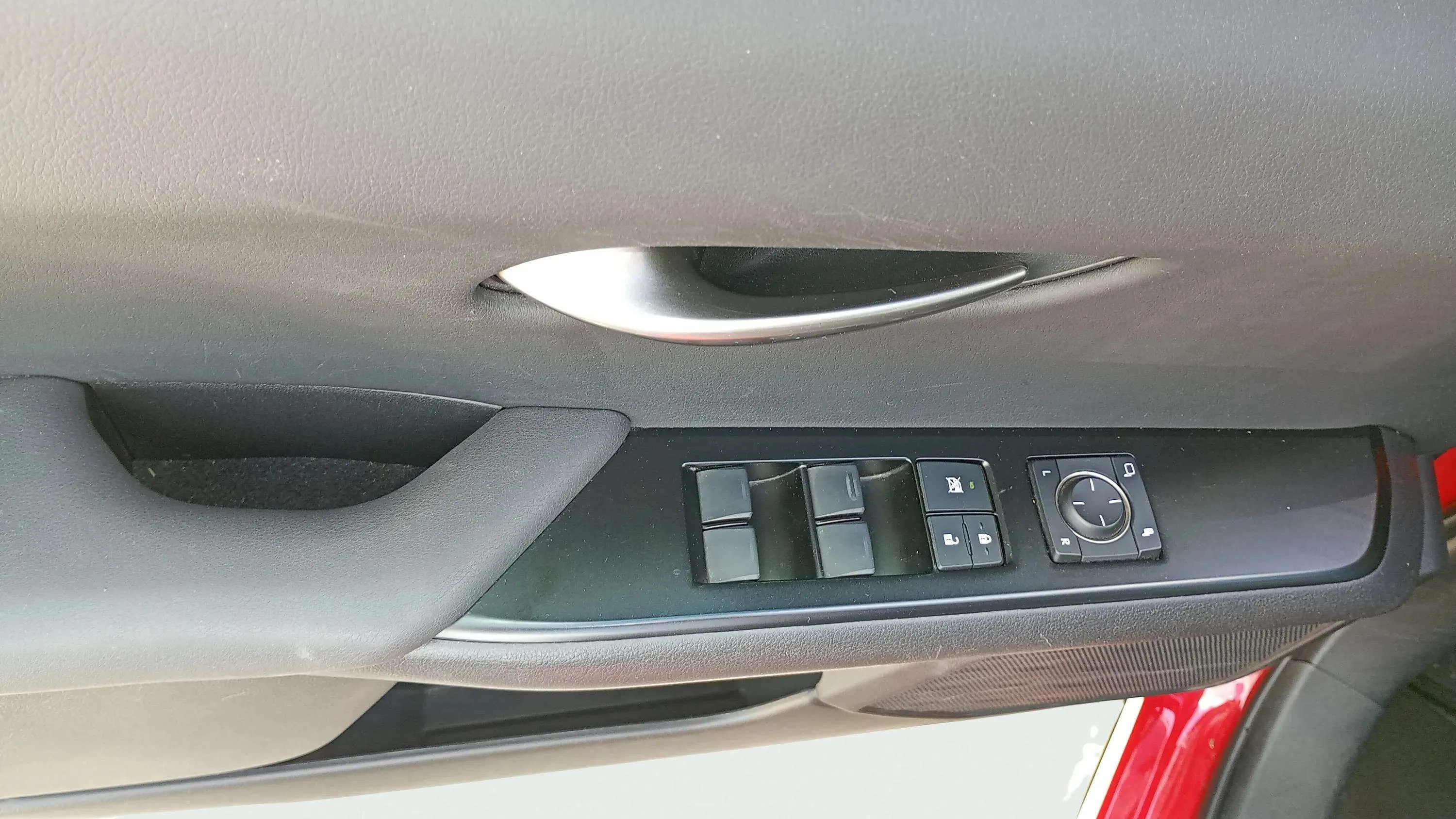 Lexus UX 2.0 250h Business - foto 16