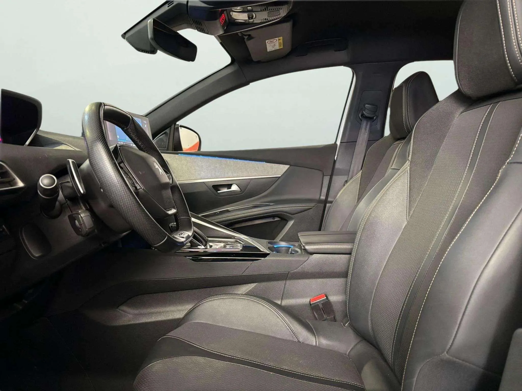 Peugeot 3008 1.5 BlueHDi GT EAT8 - foto 11