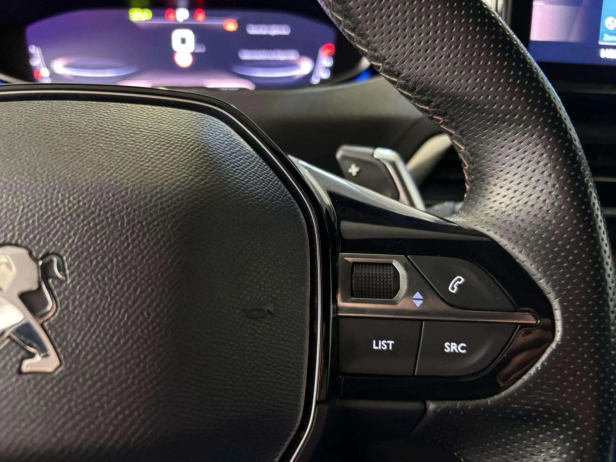 Peugeot 3008 1.5 BlueHDi GT EAT8 - foto 8