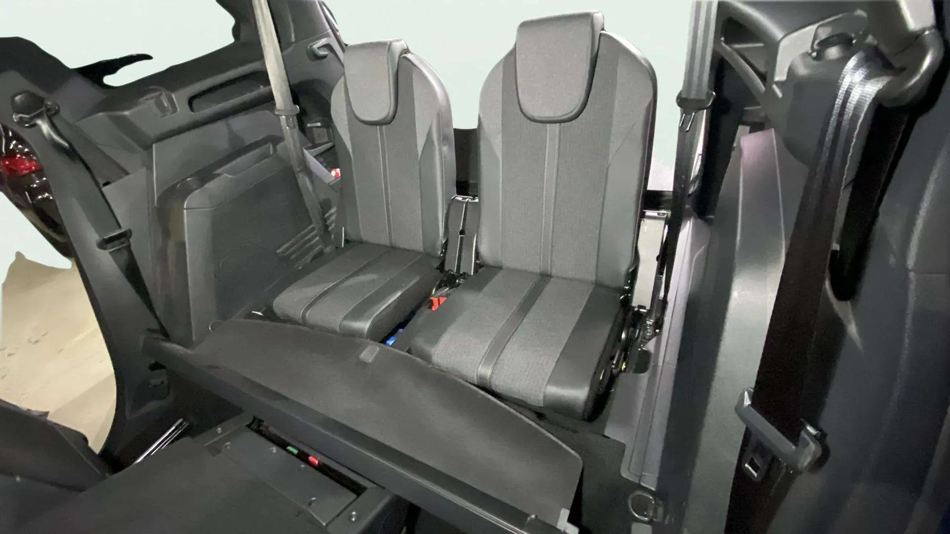 Peugeot 5008 GT Line 1.5L BlueHDi - foto 29