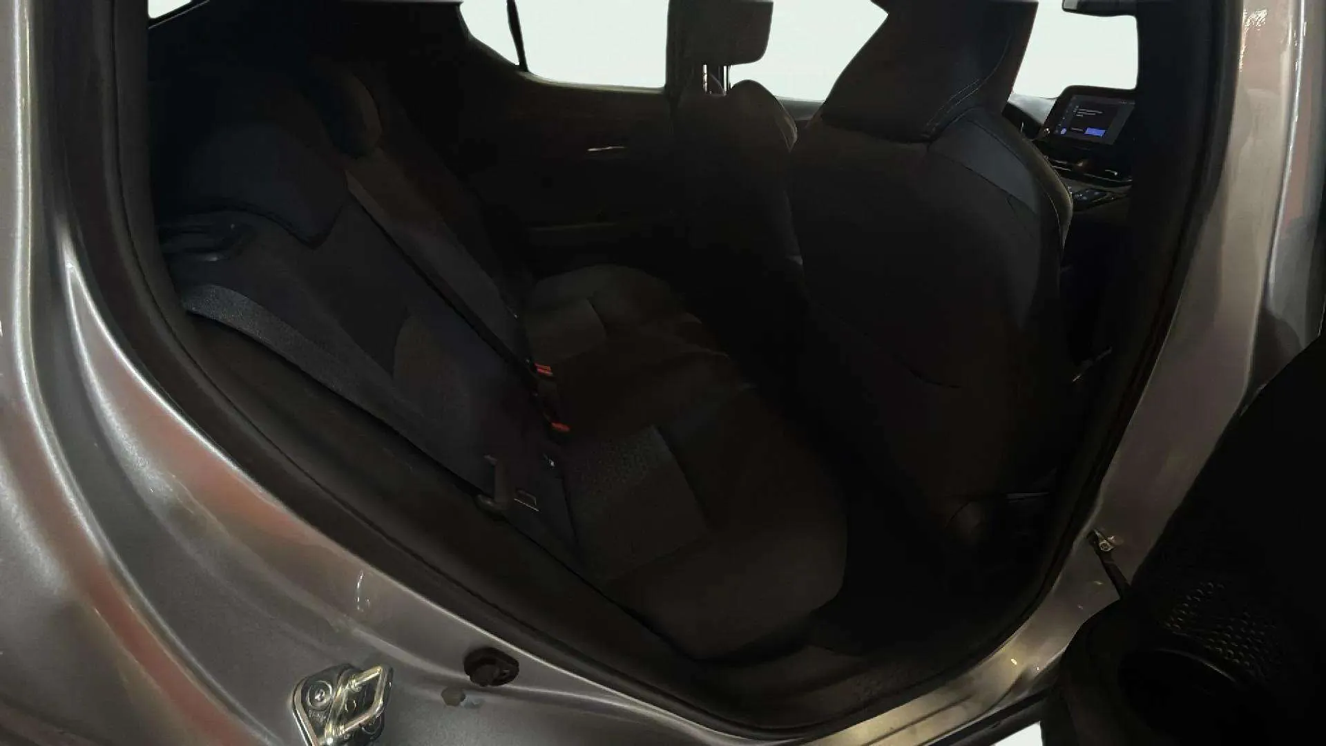 Toyota C-HR 1.8 125H Advance - foto 14