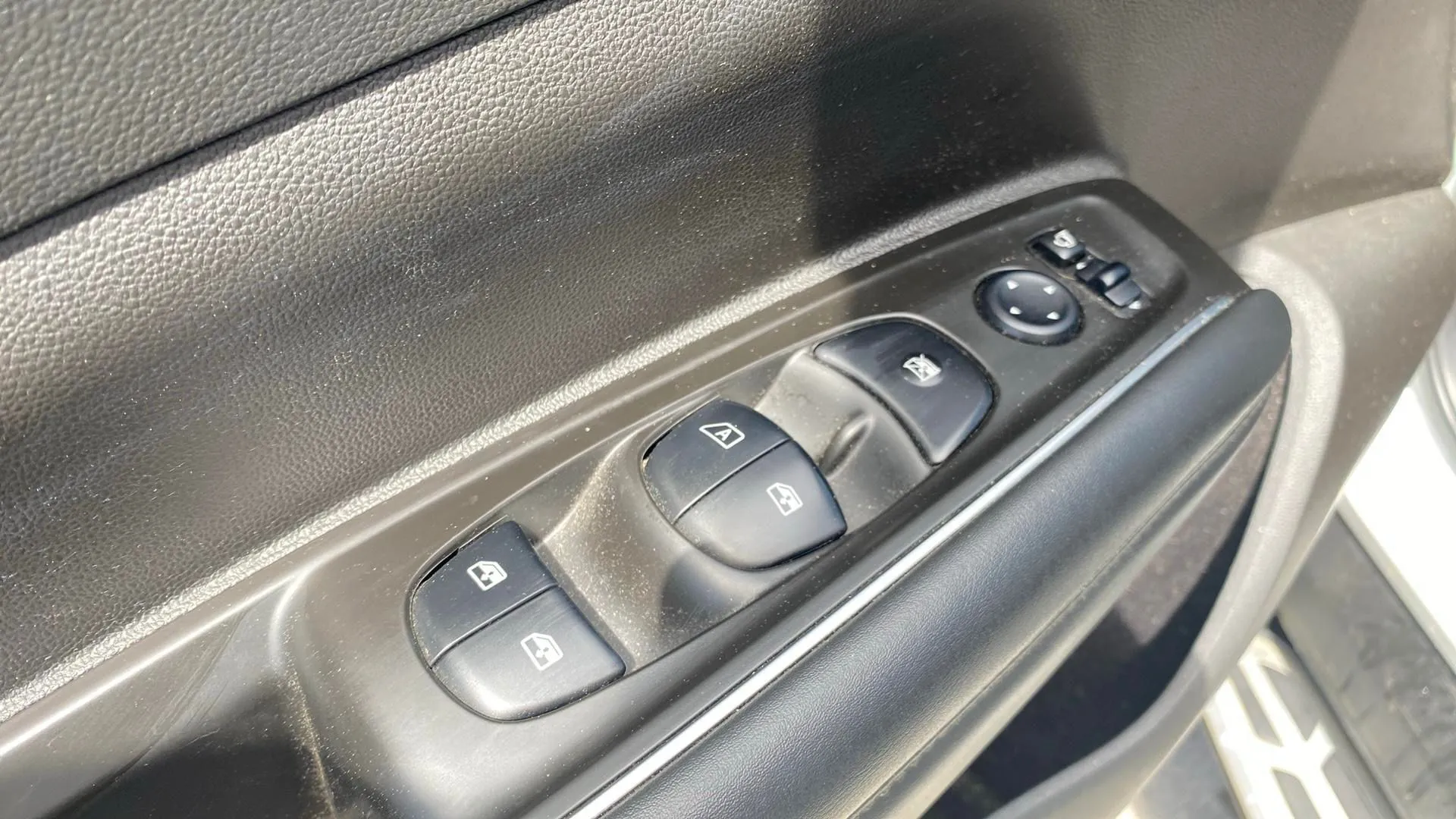 Renault Koleos Initiale Paris dCi 175 X-Tronic -18 - foto 22