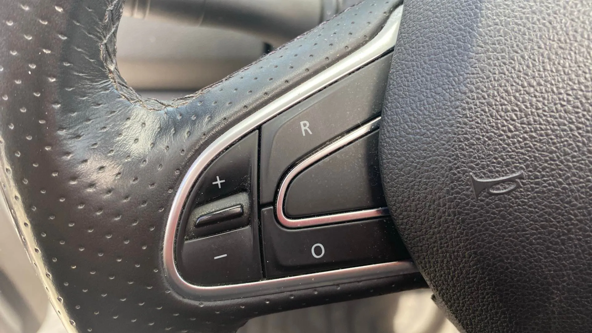 Renault Koleos Initiale Paris dCi 175 X-Tronic -18 - foto 14