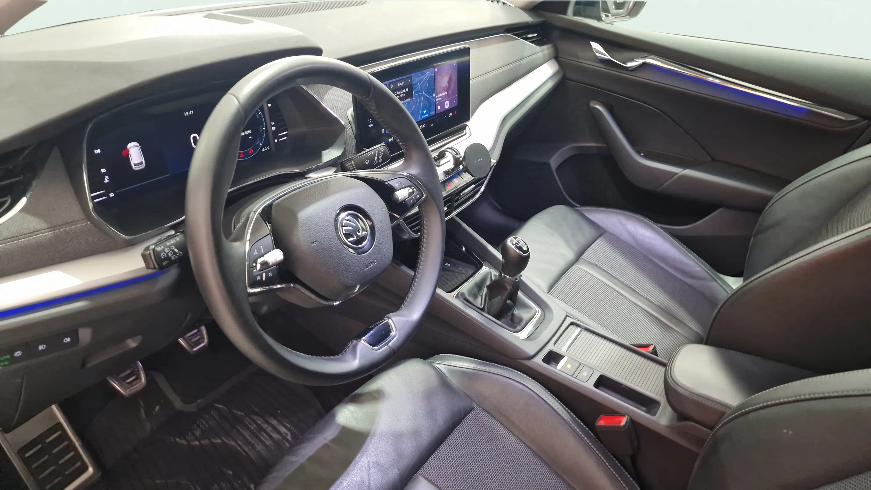 Škoda Octavia Combi 1.5 TSI Style - foto 12