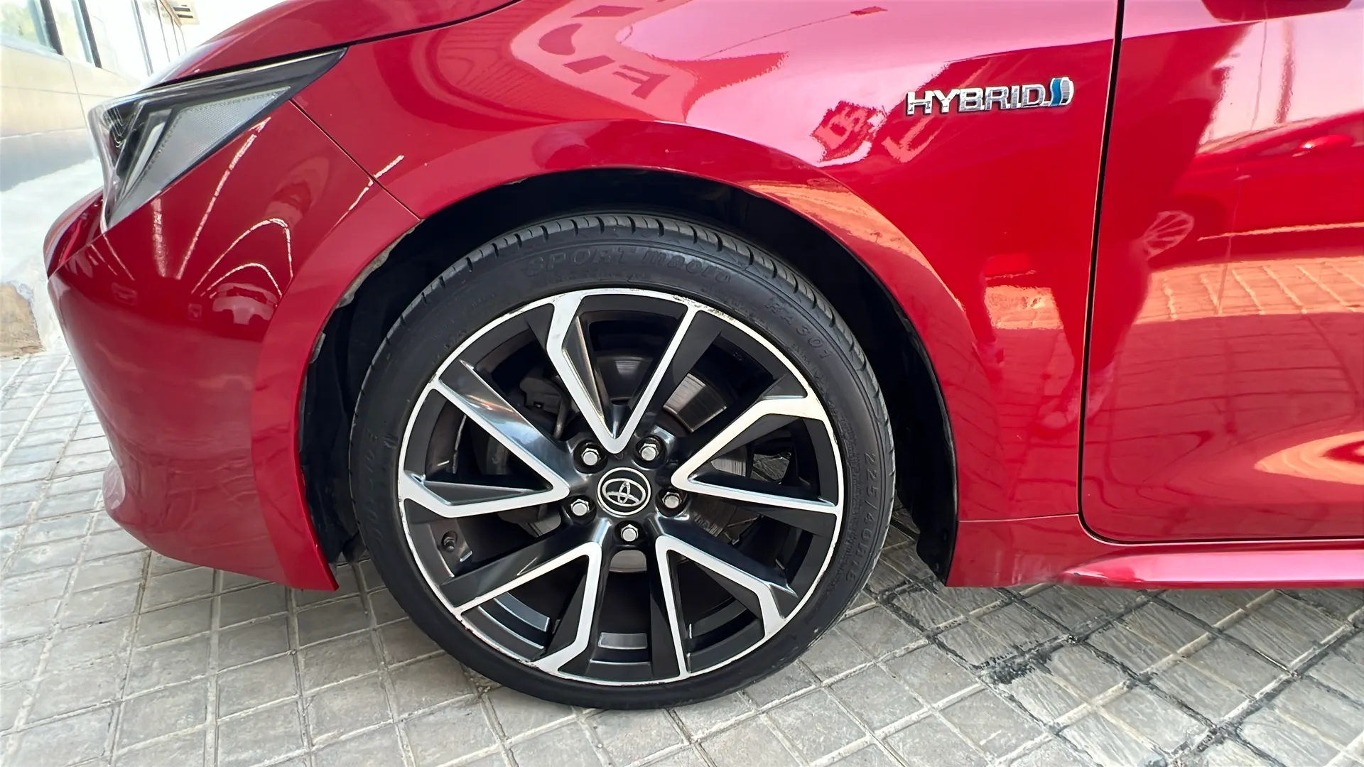 Toyota Corolla 2.0 180H Feel! E-CVT Touring Sport - foto 14