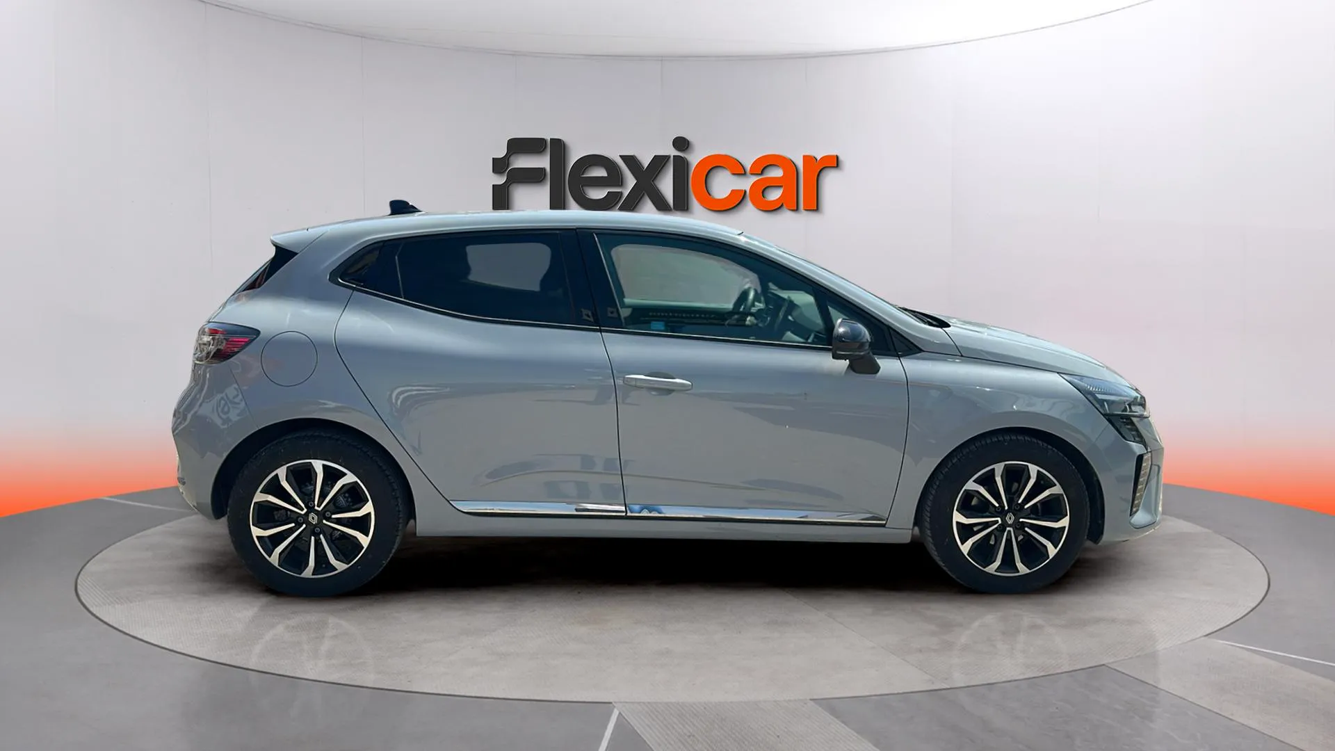 Renault Clio Techno TCe 90 - foto 8