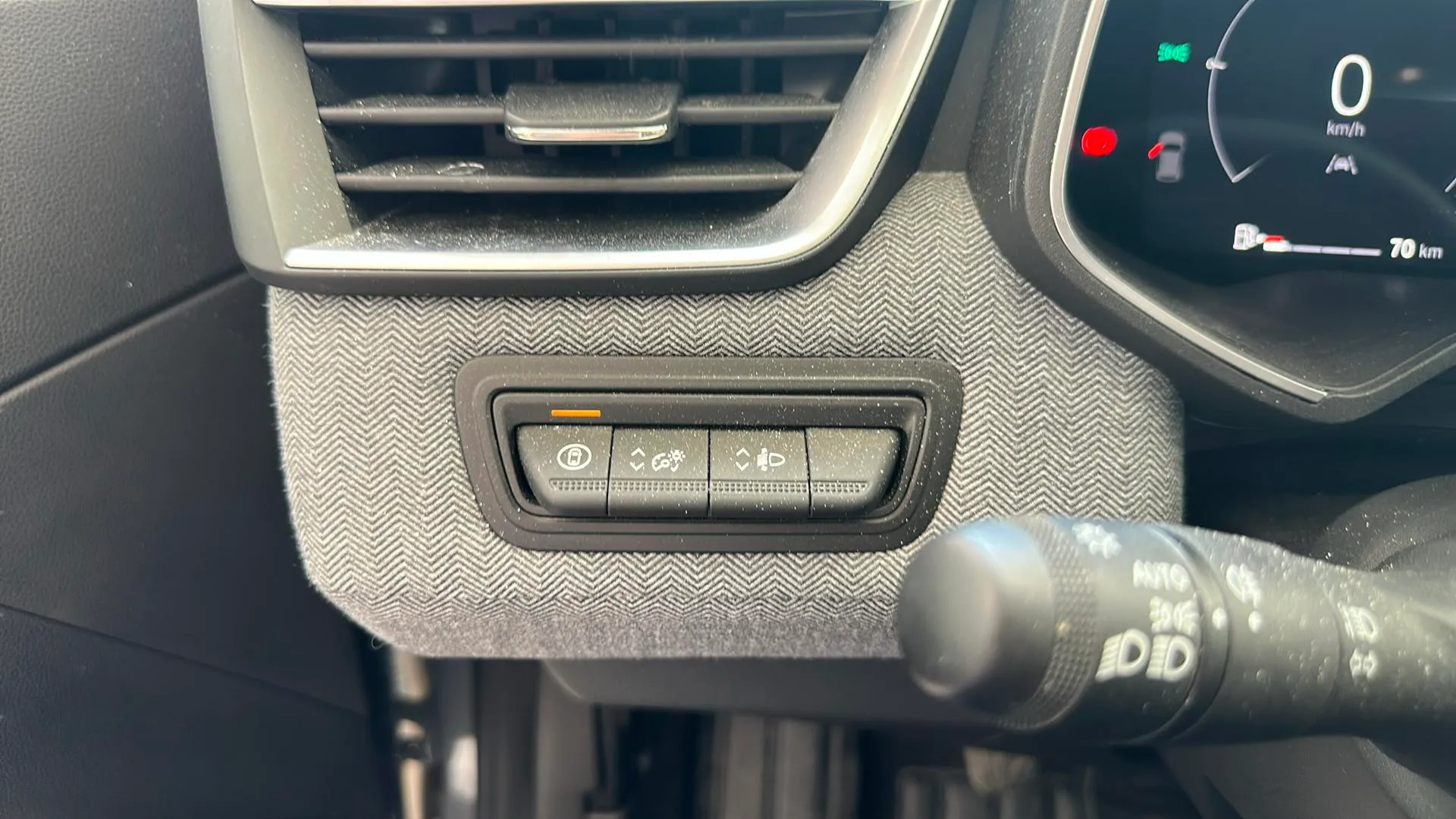 Renault Clio Techno TCe 90 - foto 15