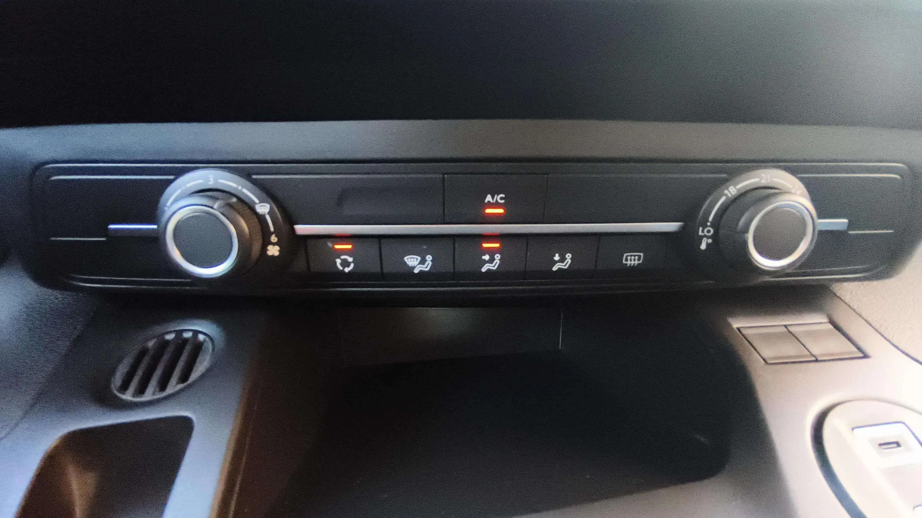Toyota Proace City 1.5D Family Active L1 - foto 23