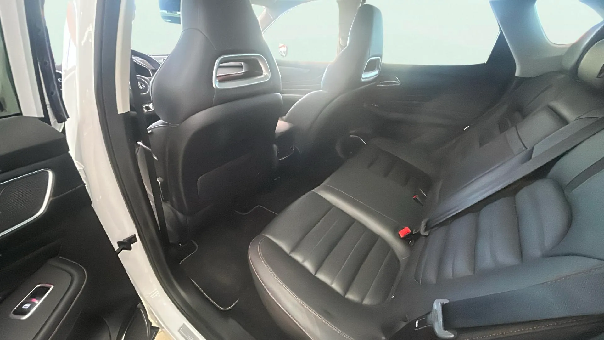 MG HS 1.5T PHEV Luxury - foto 10