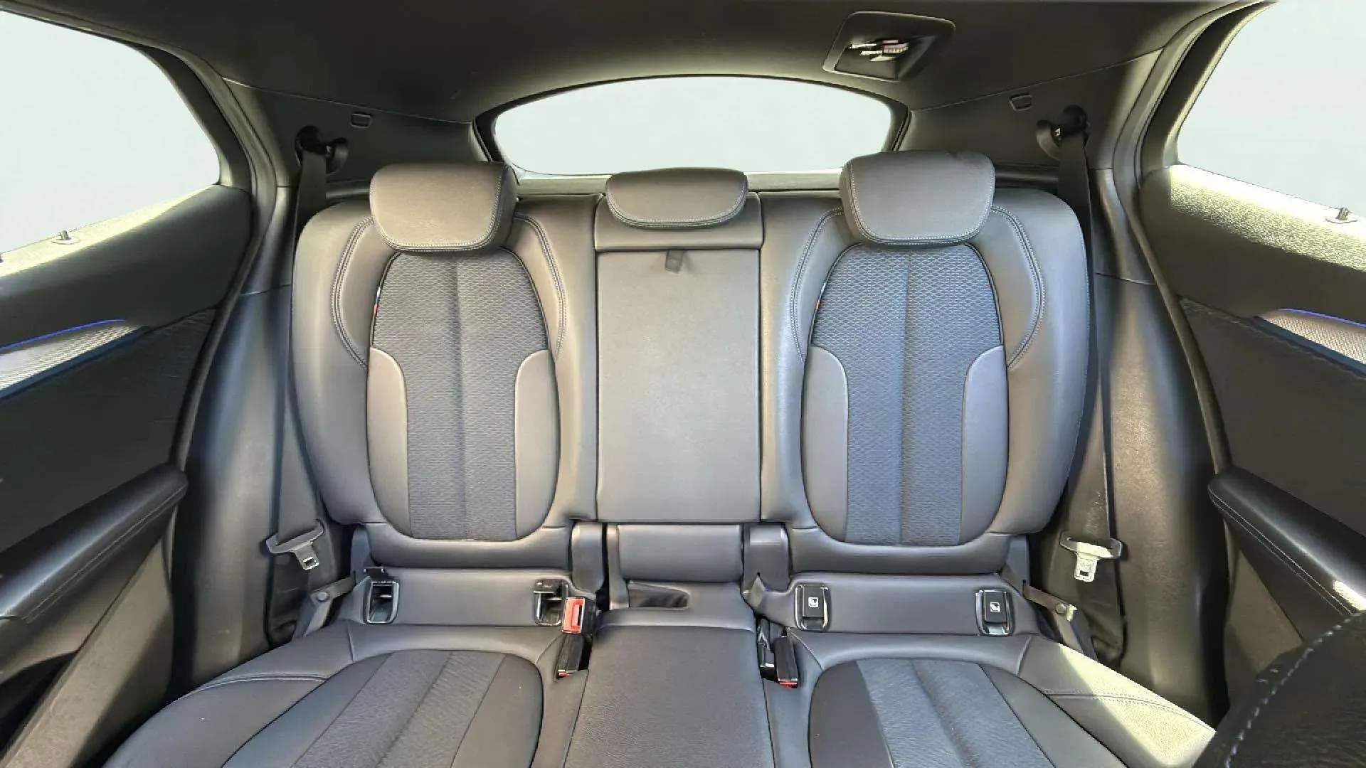 BMW X2 sDrive18d - foto 15