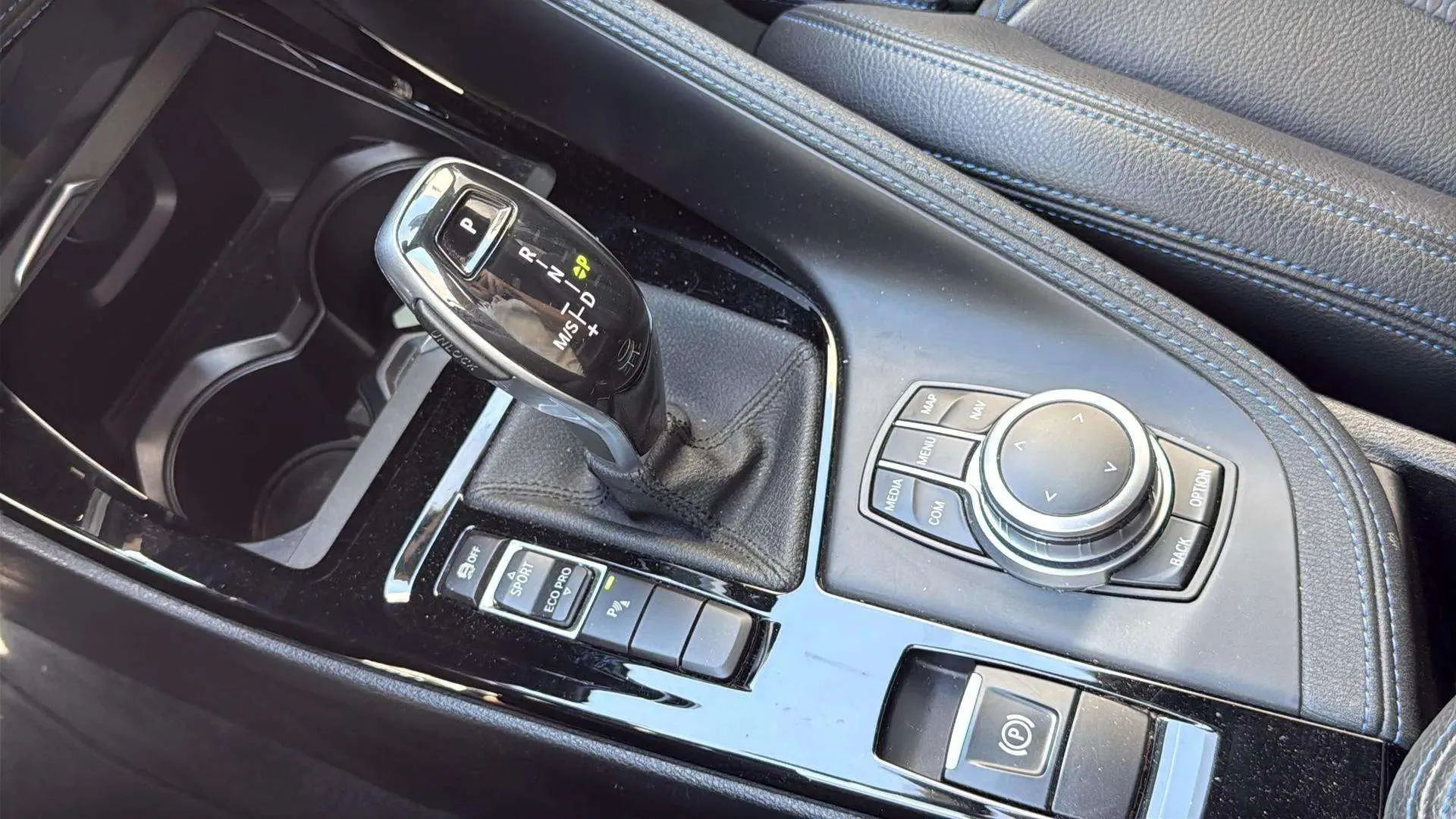 BMW X2 sDrive18d - foto 24